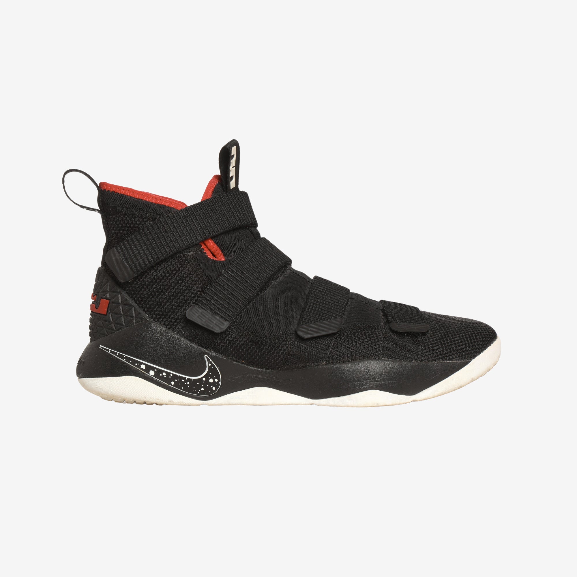 Zoom Lebron Solider Sneakers