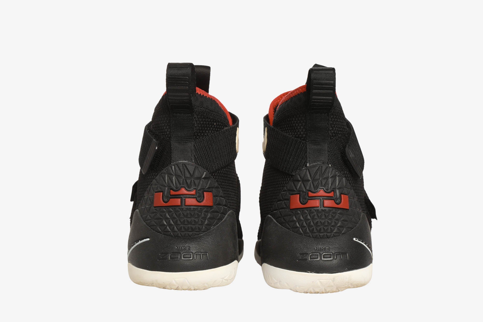 Zoom Lebron Solider Sneakers