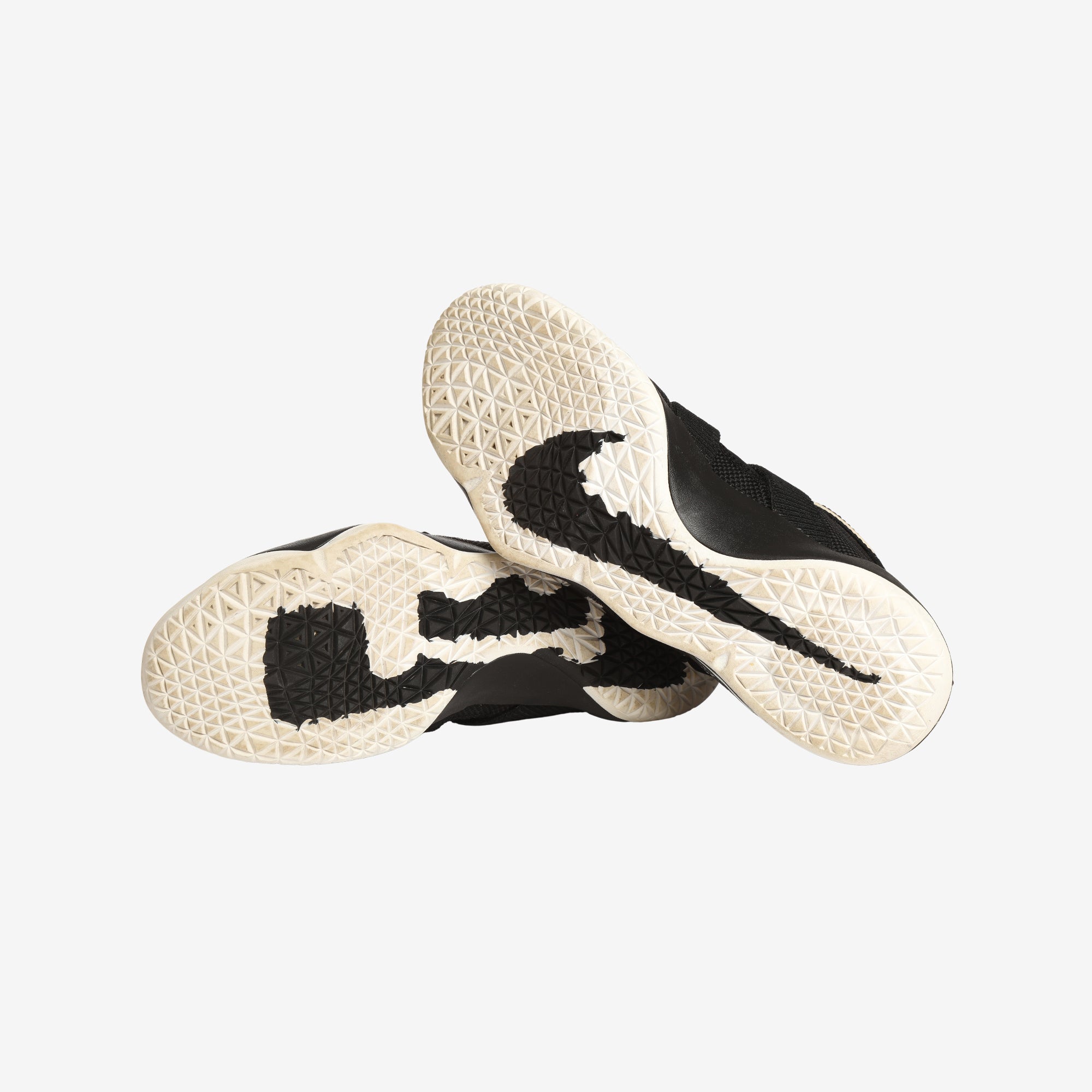 Zoom Lebron Solider Sneakers