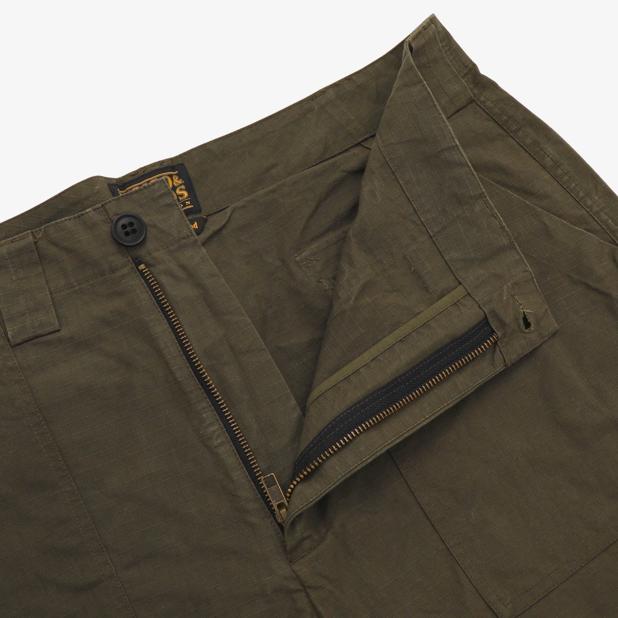 Loose Fatigue Pants (36W X 26L)