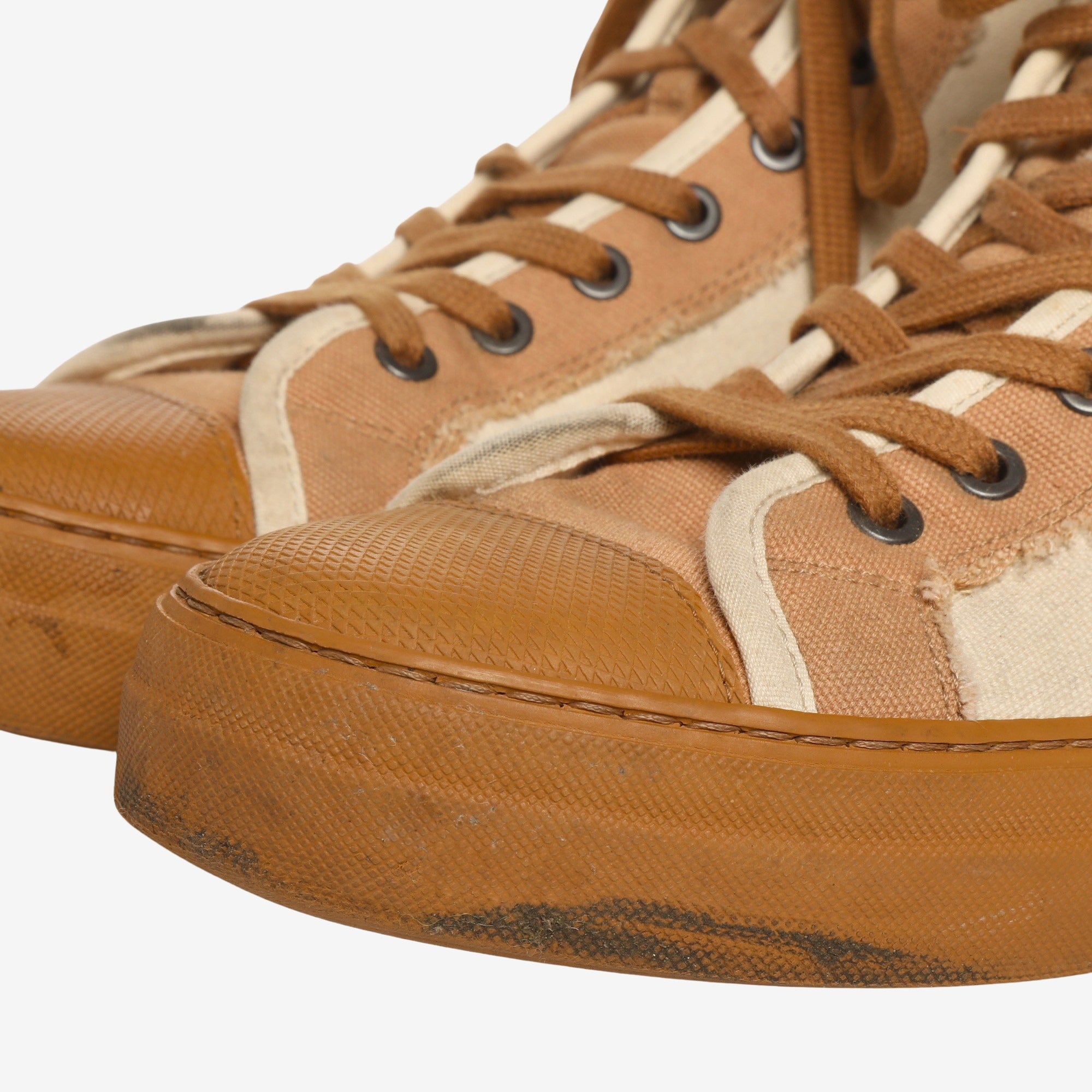 Baseline Basketball High Top Sneaker