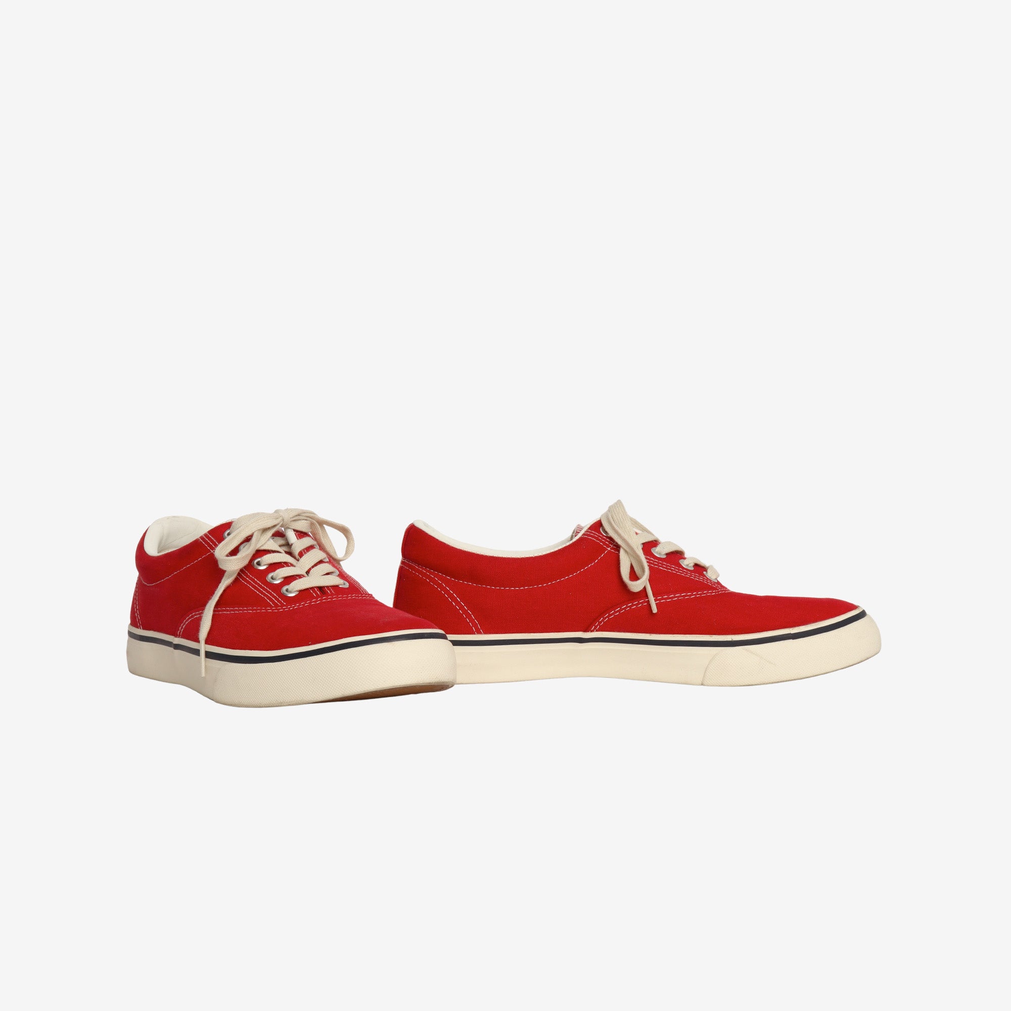 D02 Canvas Sneaker