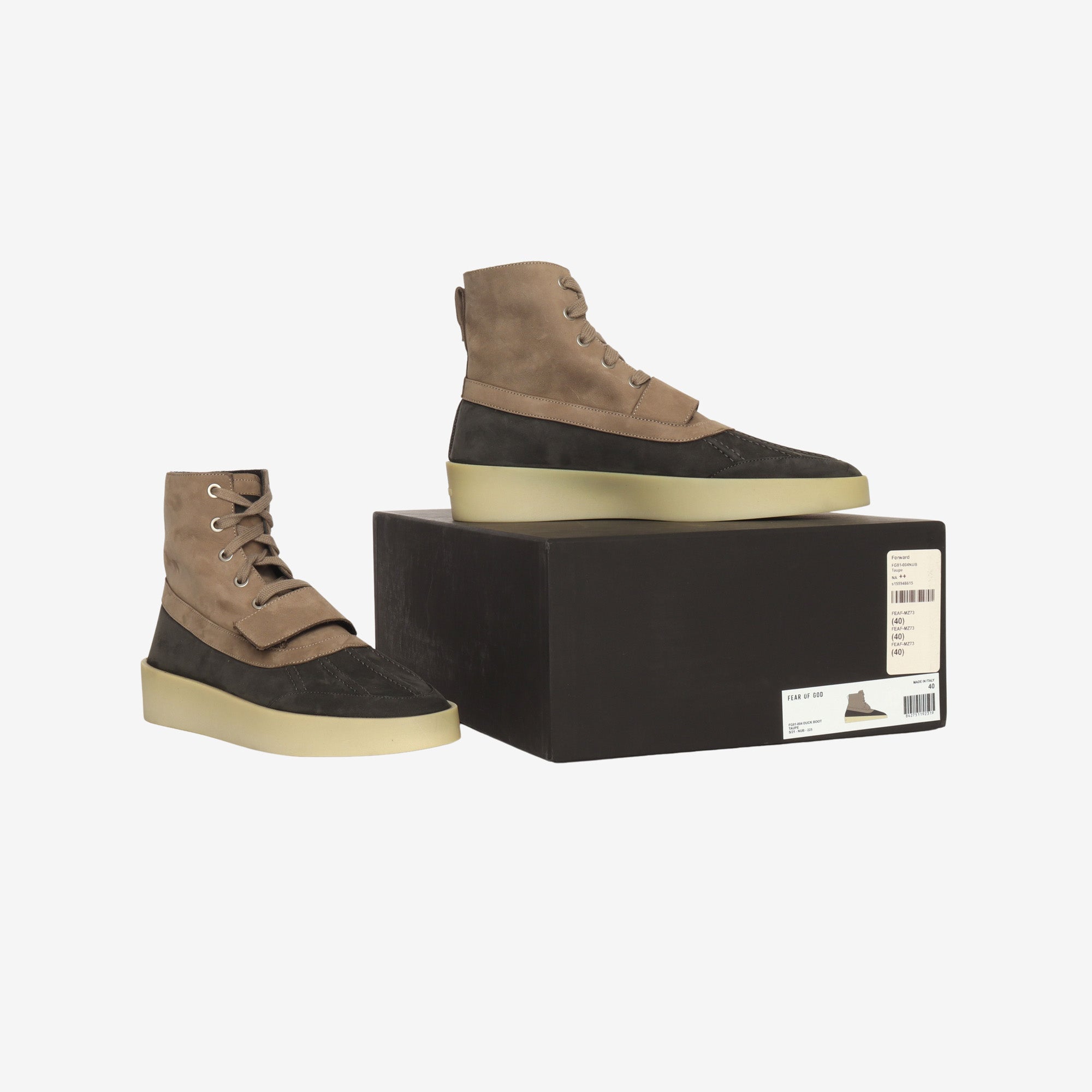 Panelled Nubuck Duck Boots