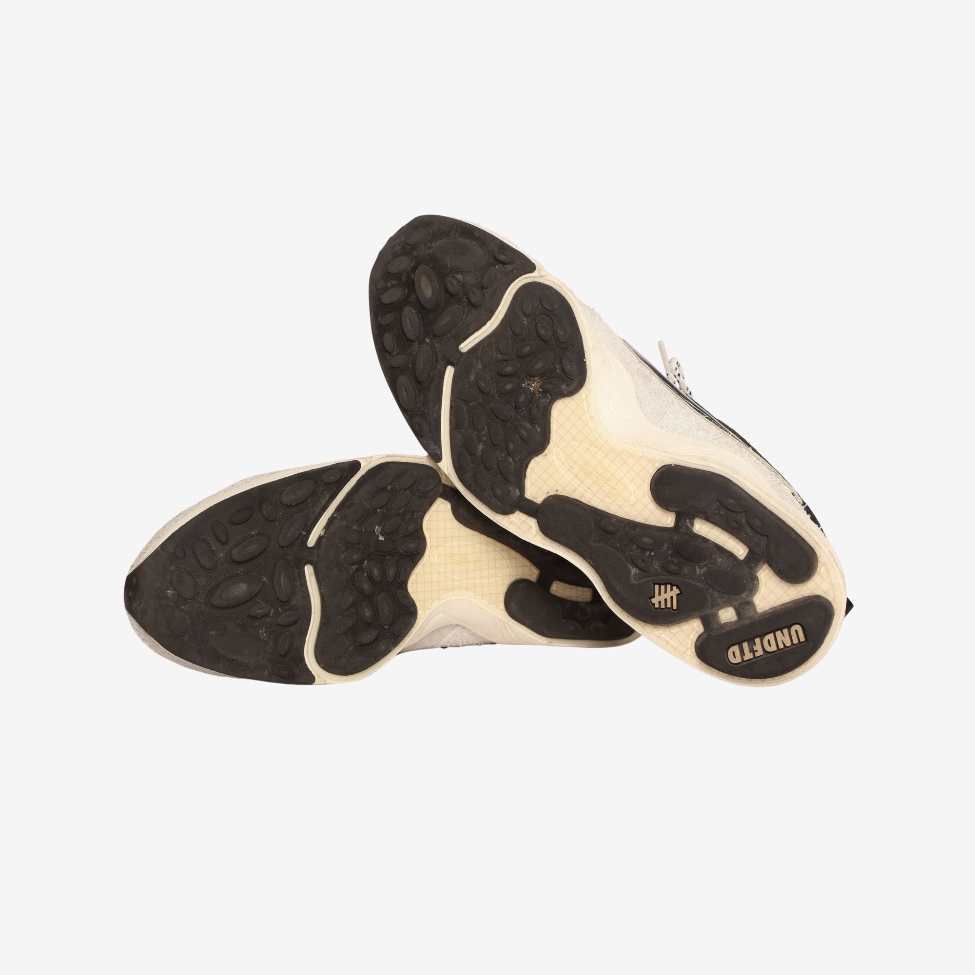 Undefeated Zoom Spiridon Sneakers