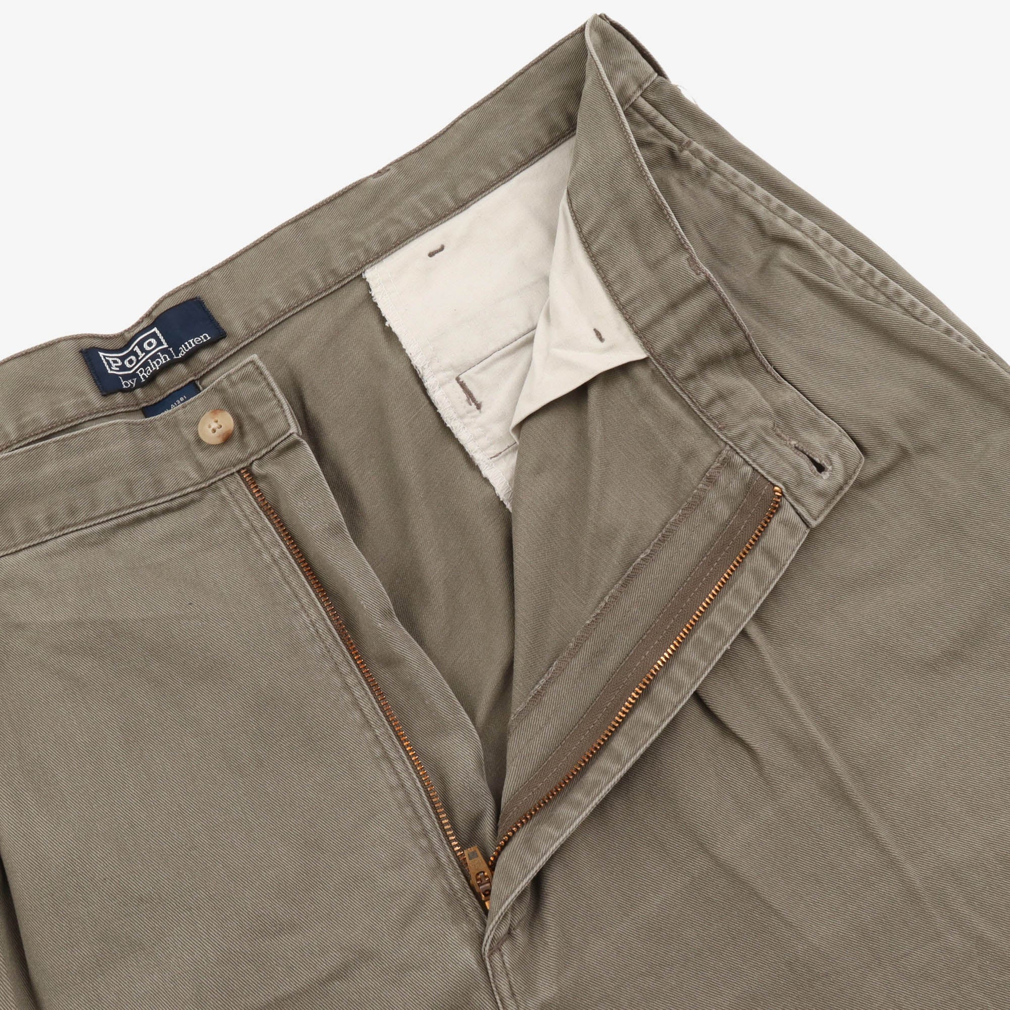 Relaxed Fit Pleated Trouser