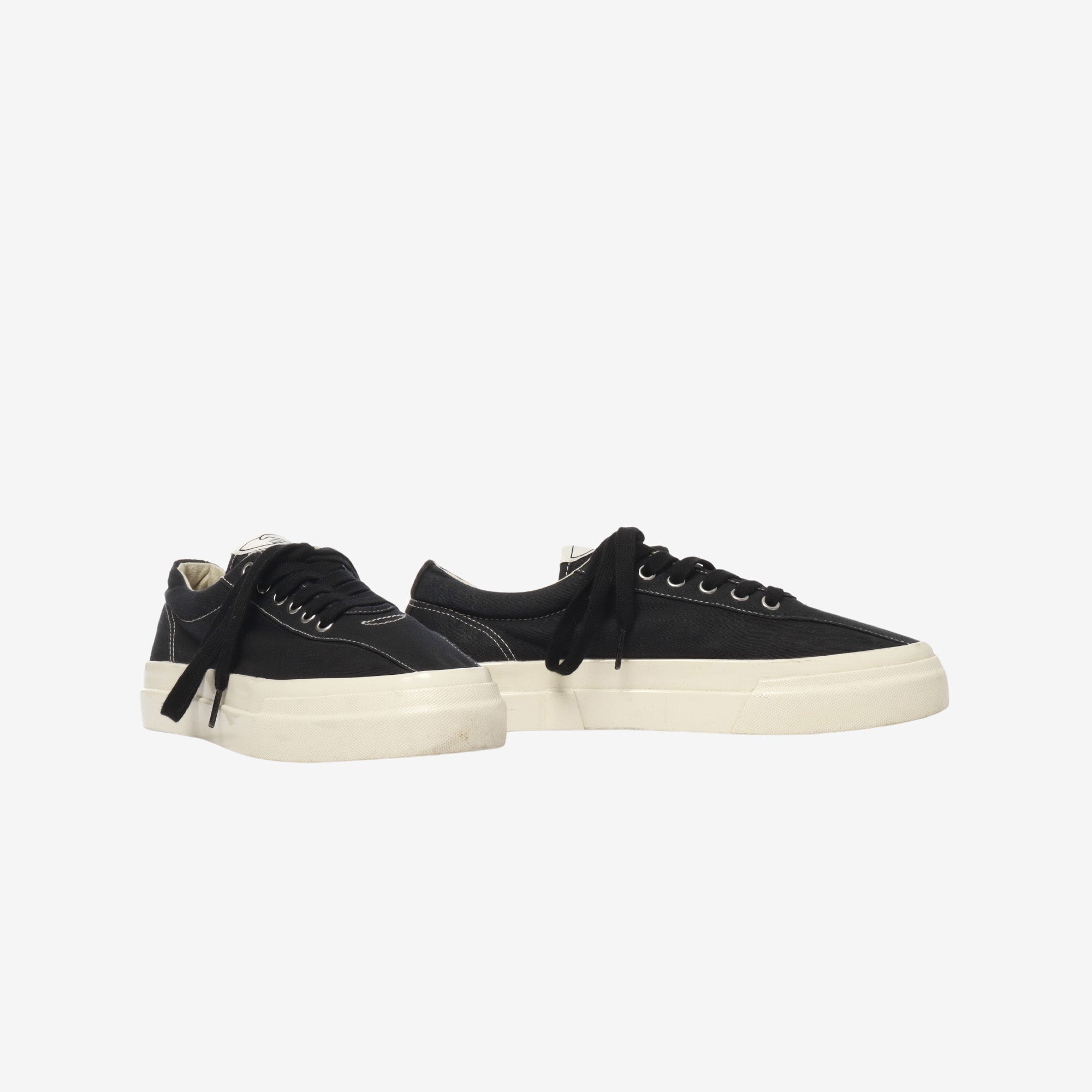 Dellow Canvas Sneaker