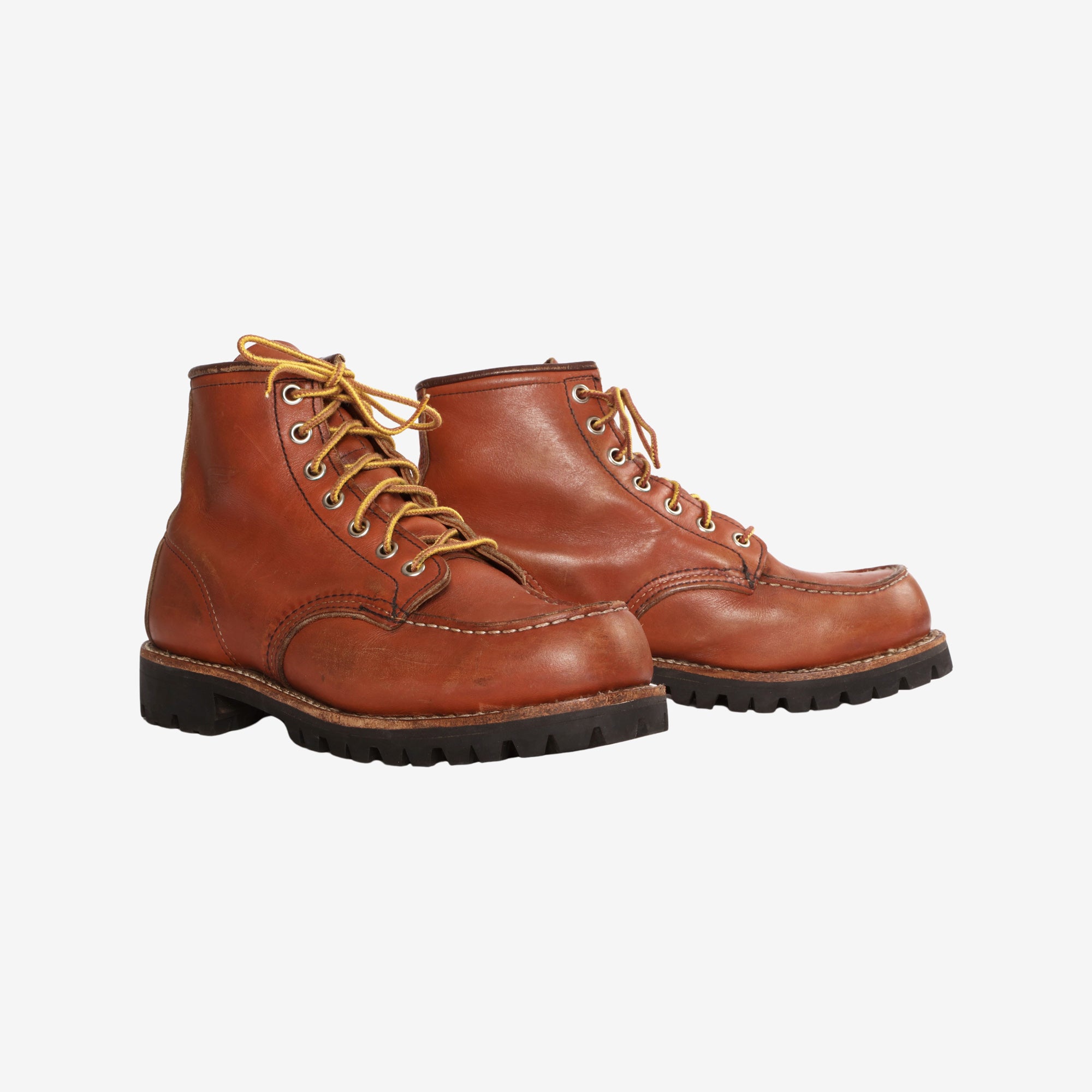 8131 Moc Toe Boots