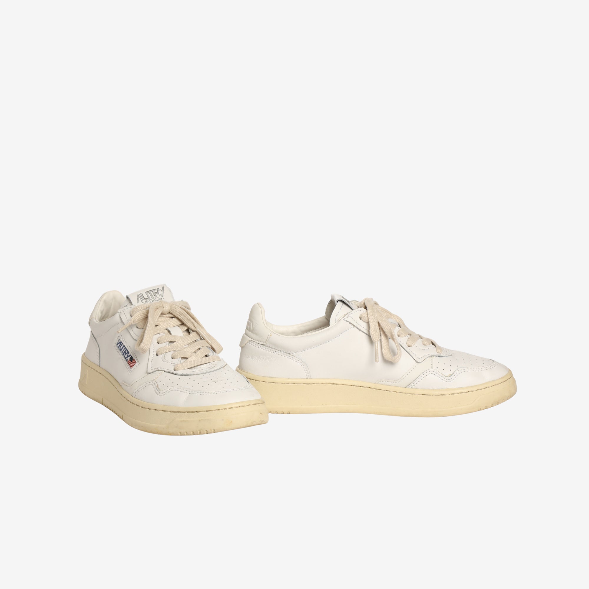 Medalist Low Trainer