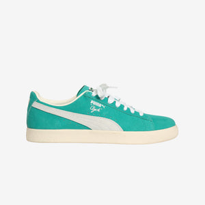 Suede Clyde Sneakers