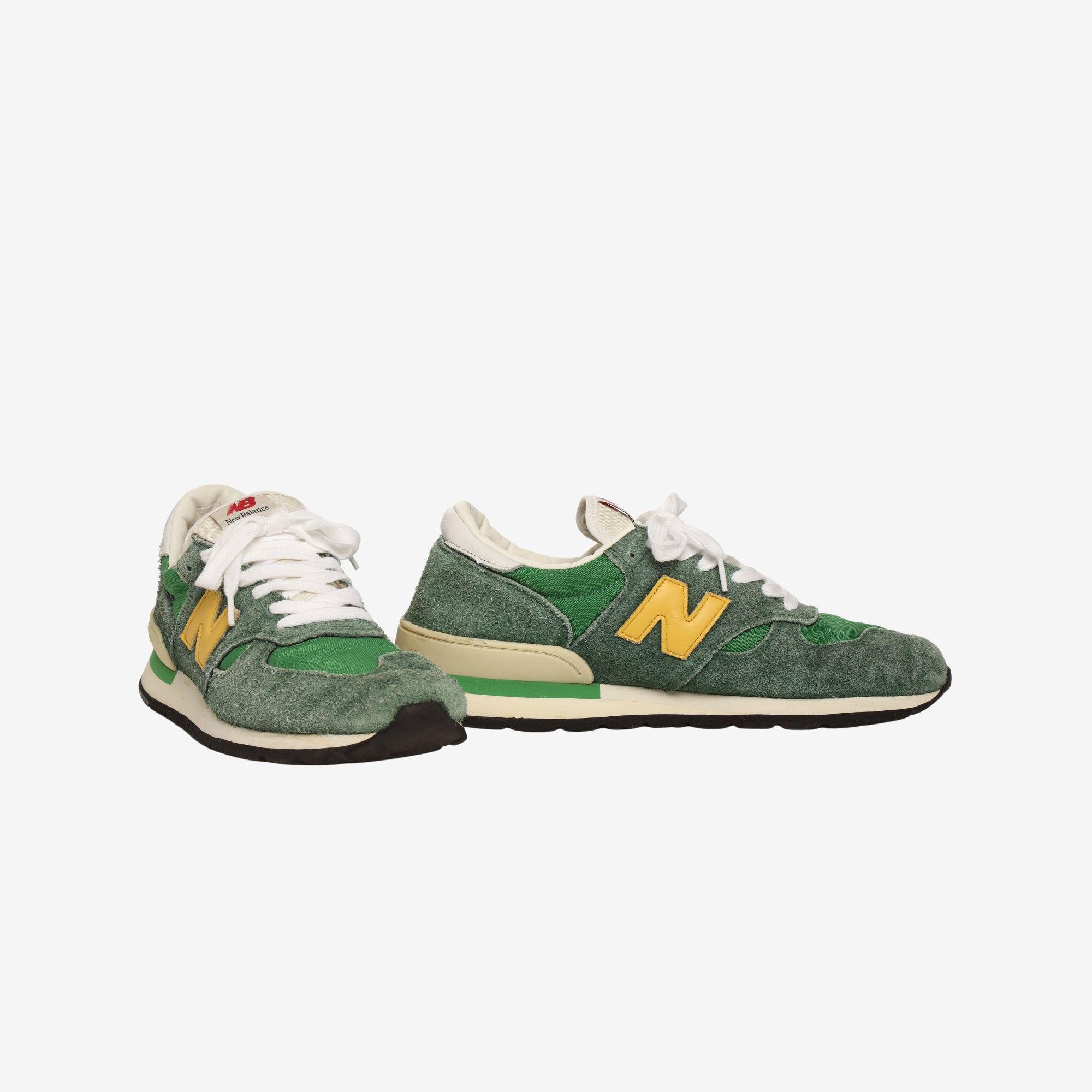 990v1 Sneakers (USA)