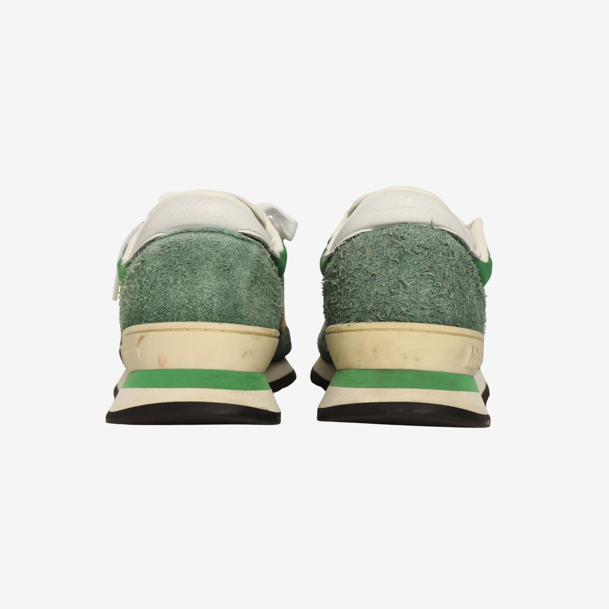 990v1 Sneakers (USA)
