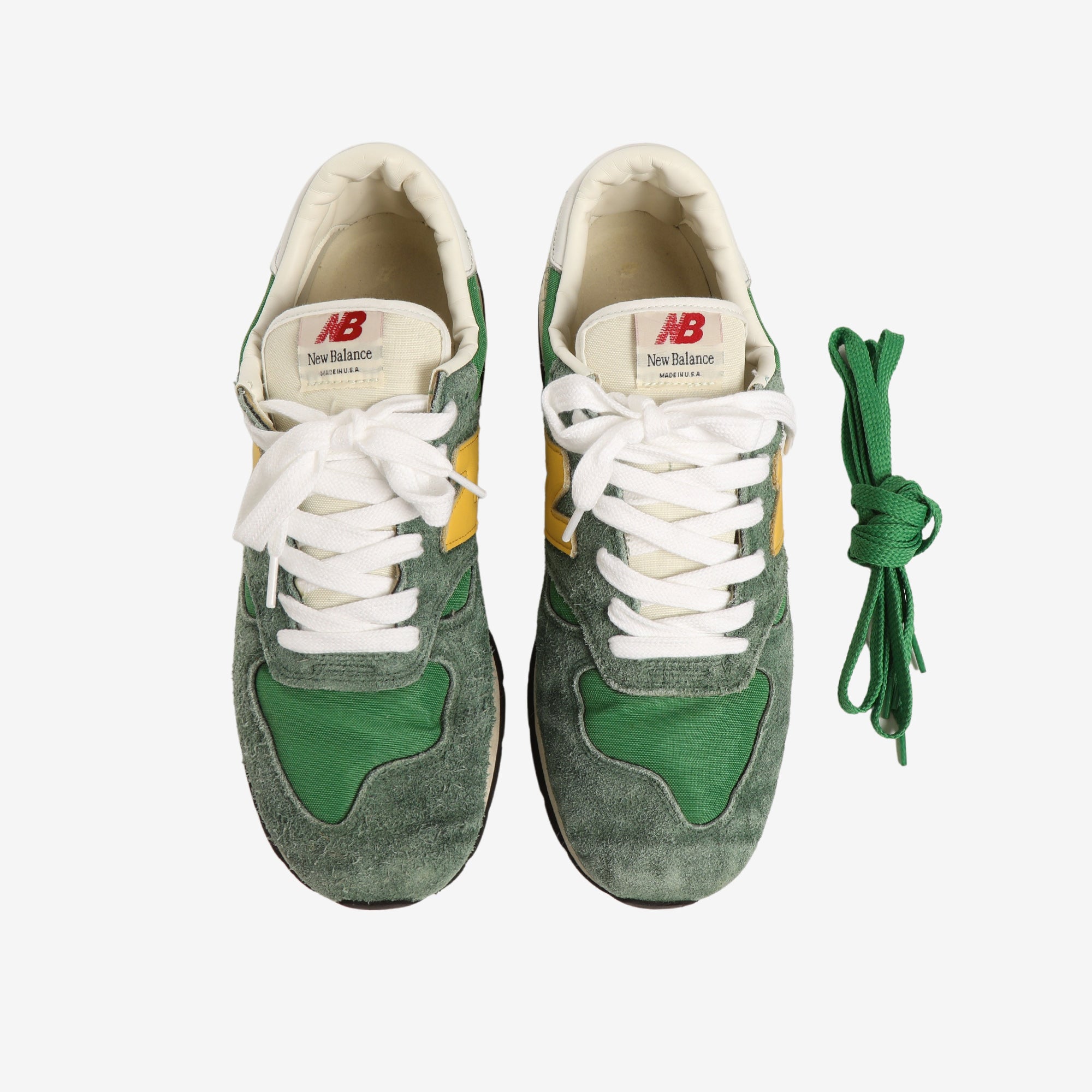 990v1 Sneakers (USA)