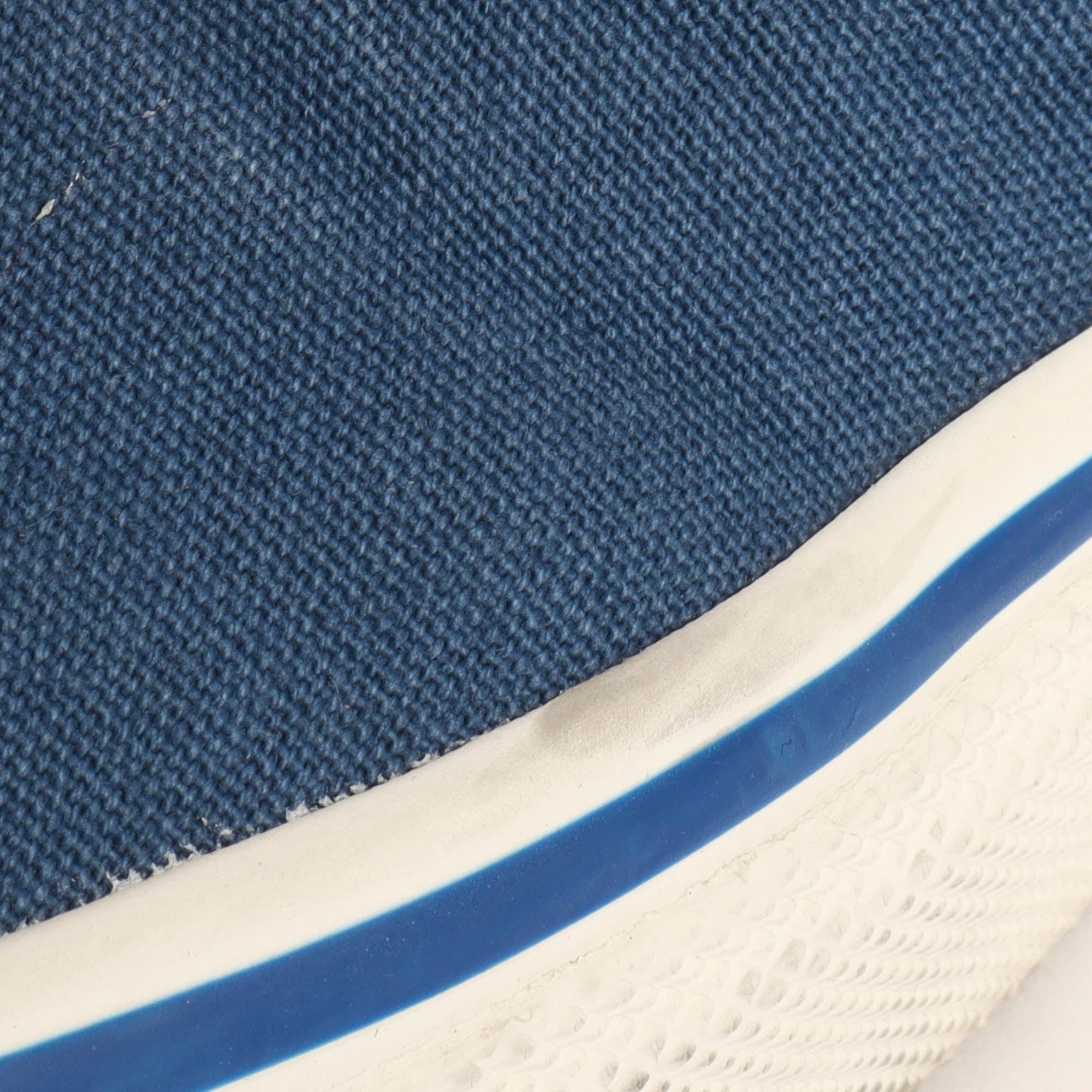 Palace Authentic Low Top