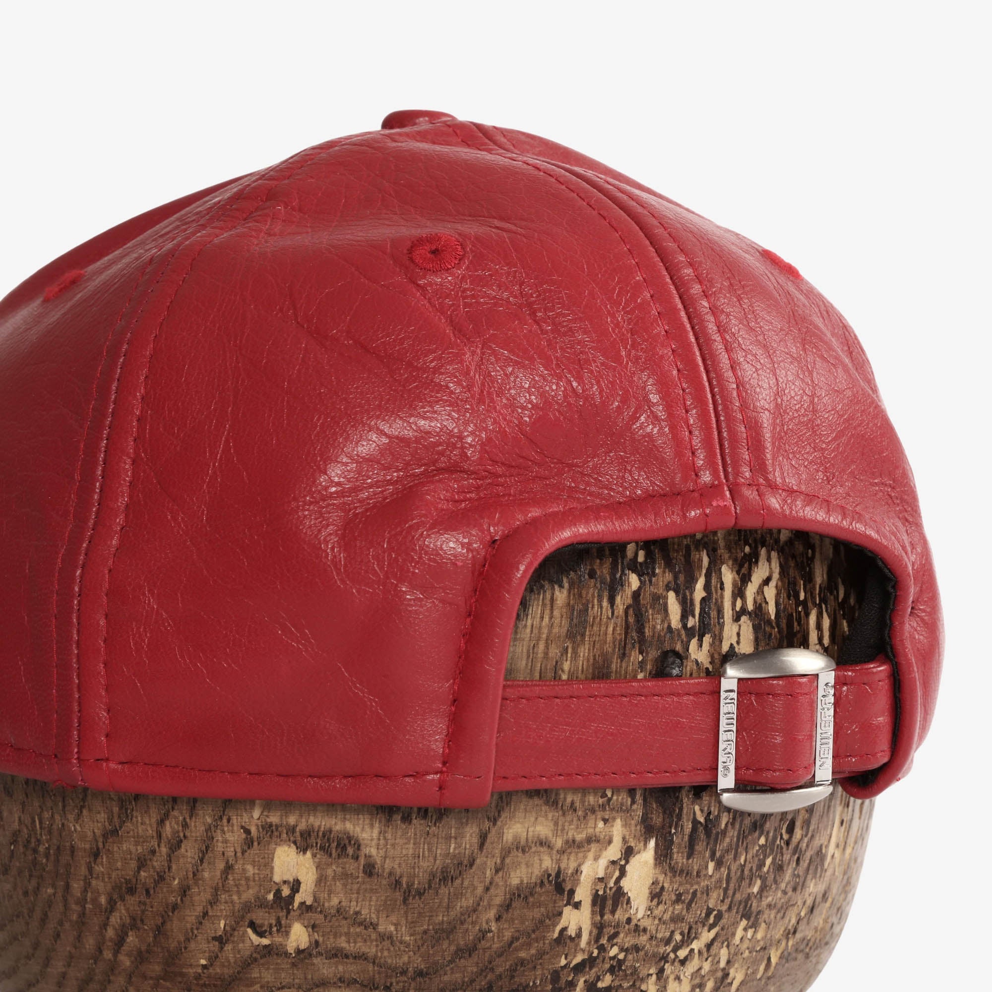 Leather 9forty Yankees MLB Cap