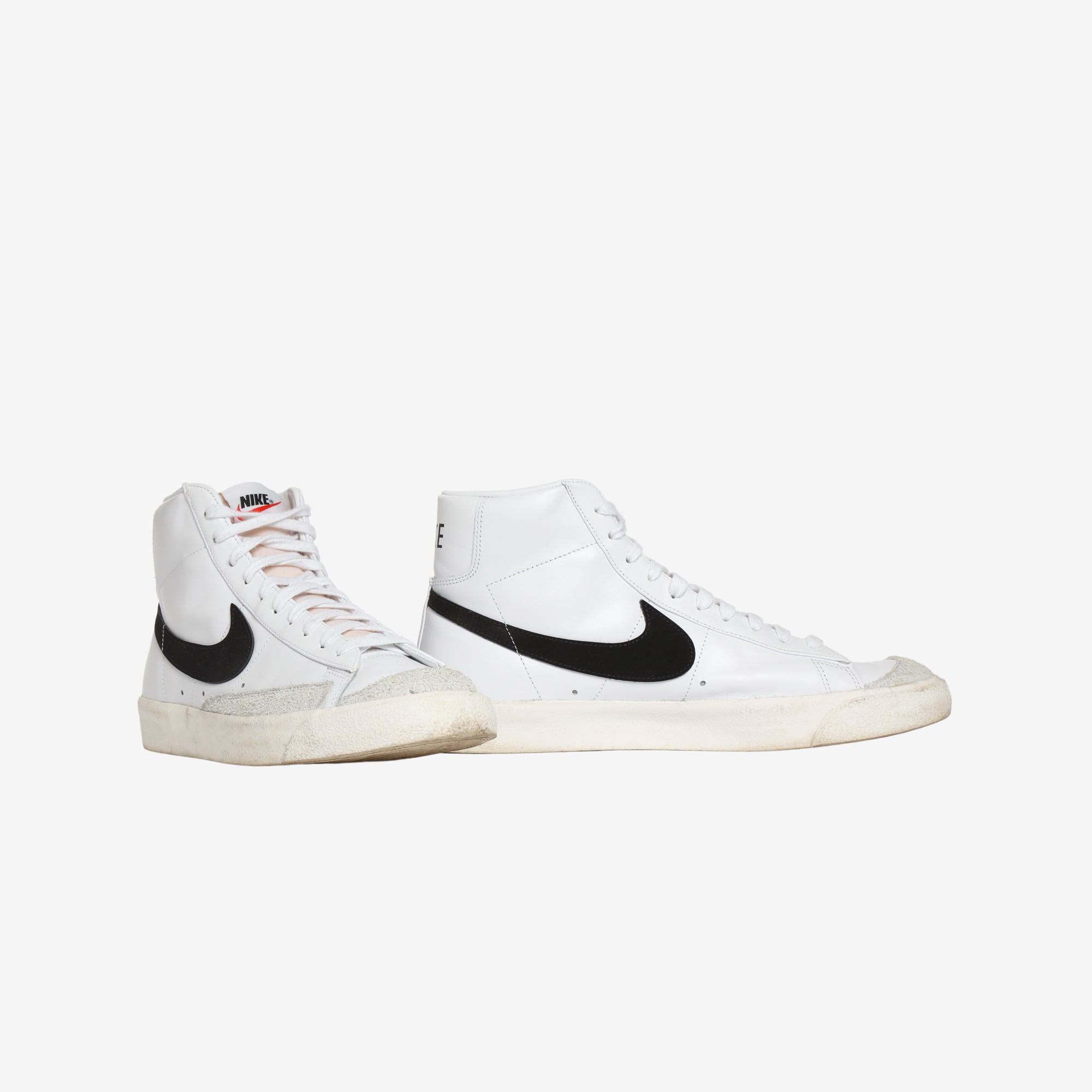 Blazer Mid 77