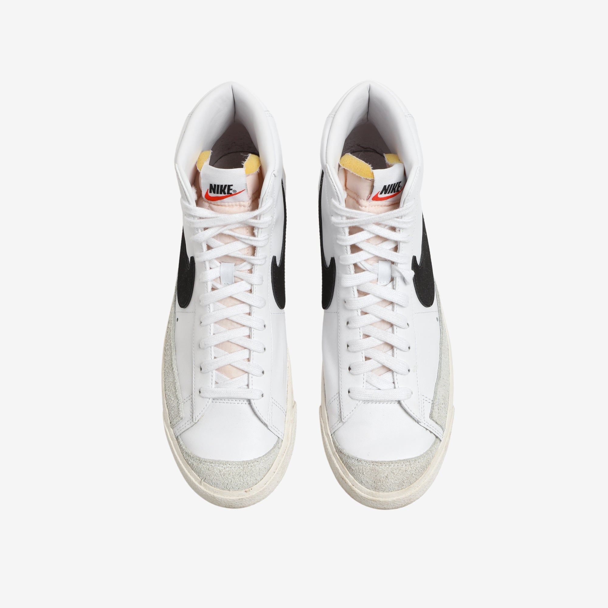 Blazer Mid 77