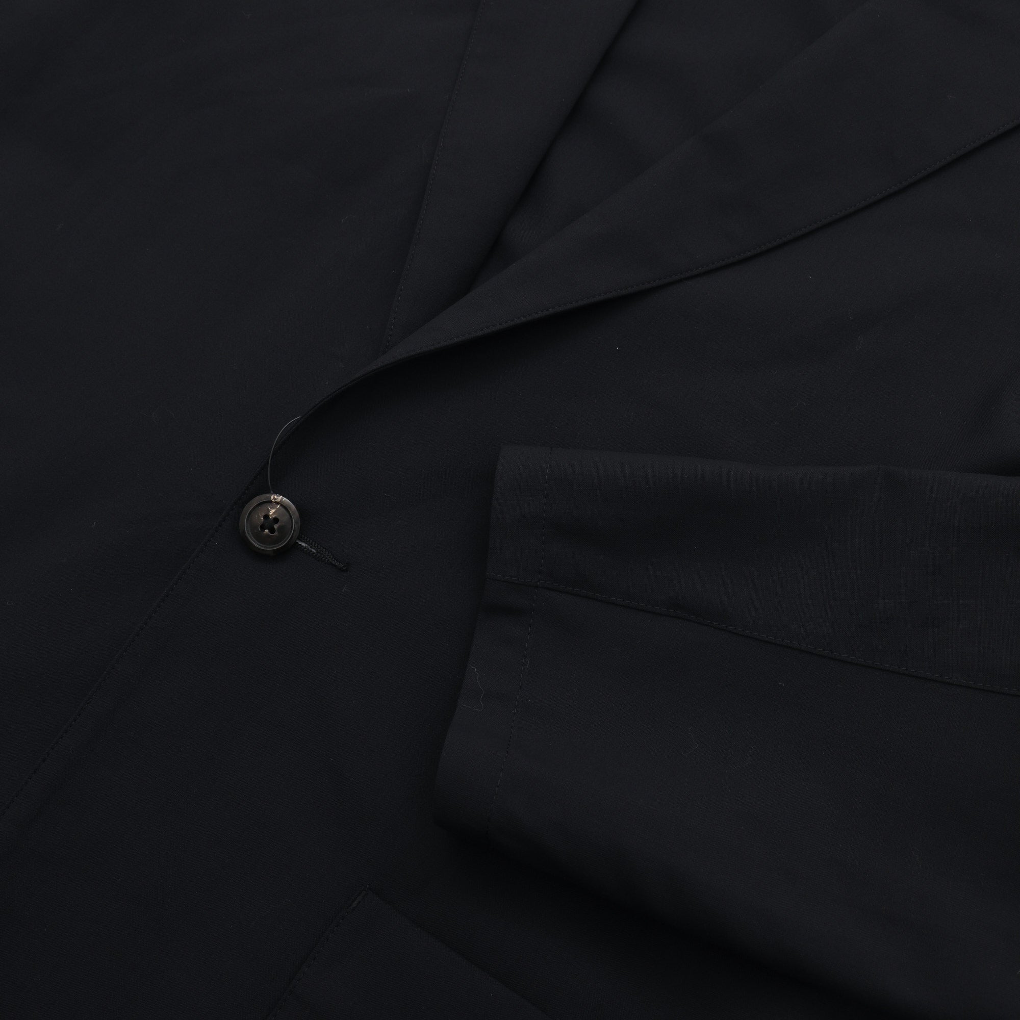 Lightweight Wool Blazer