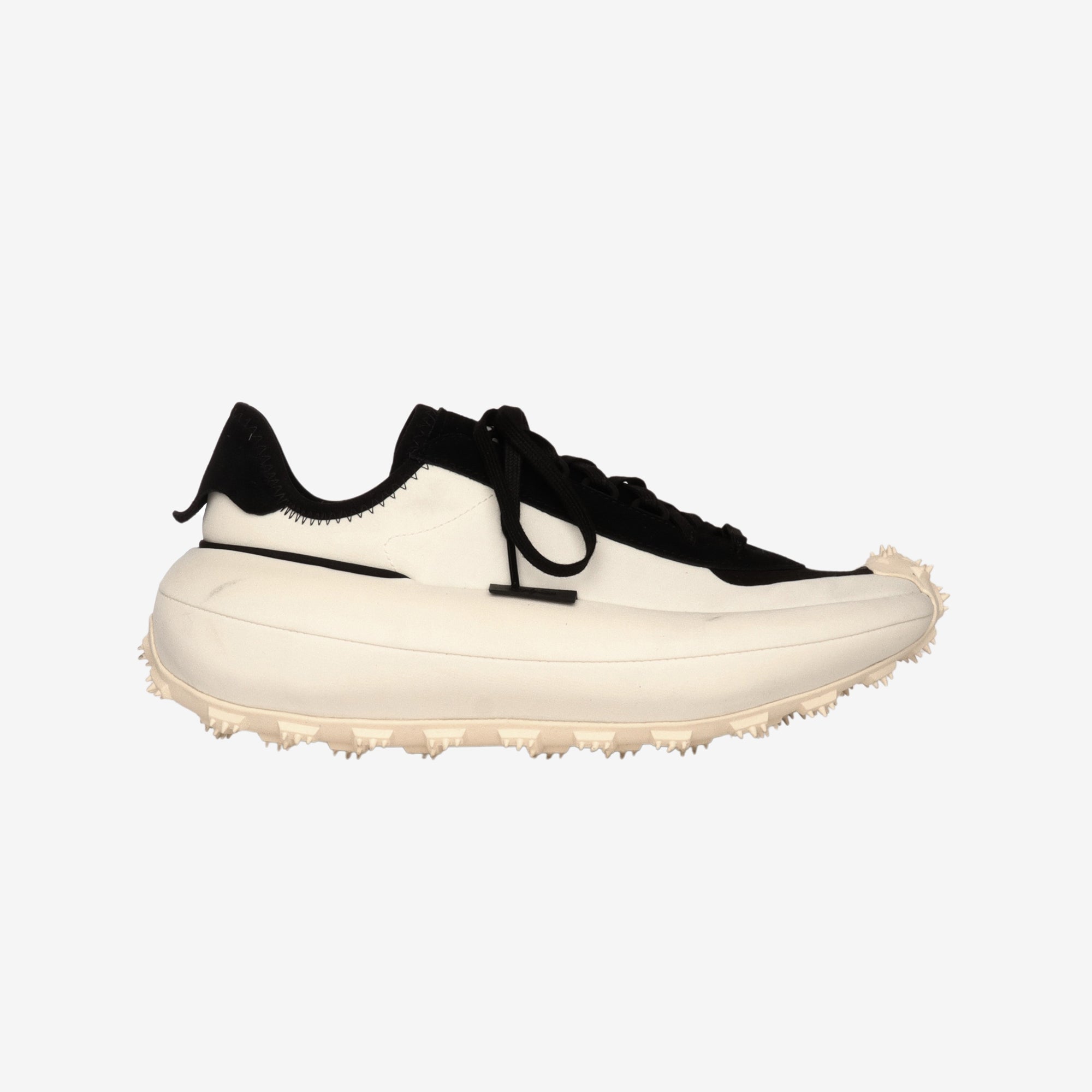 Makura Sneakers