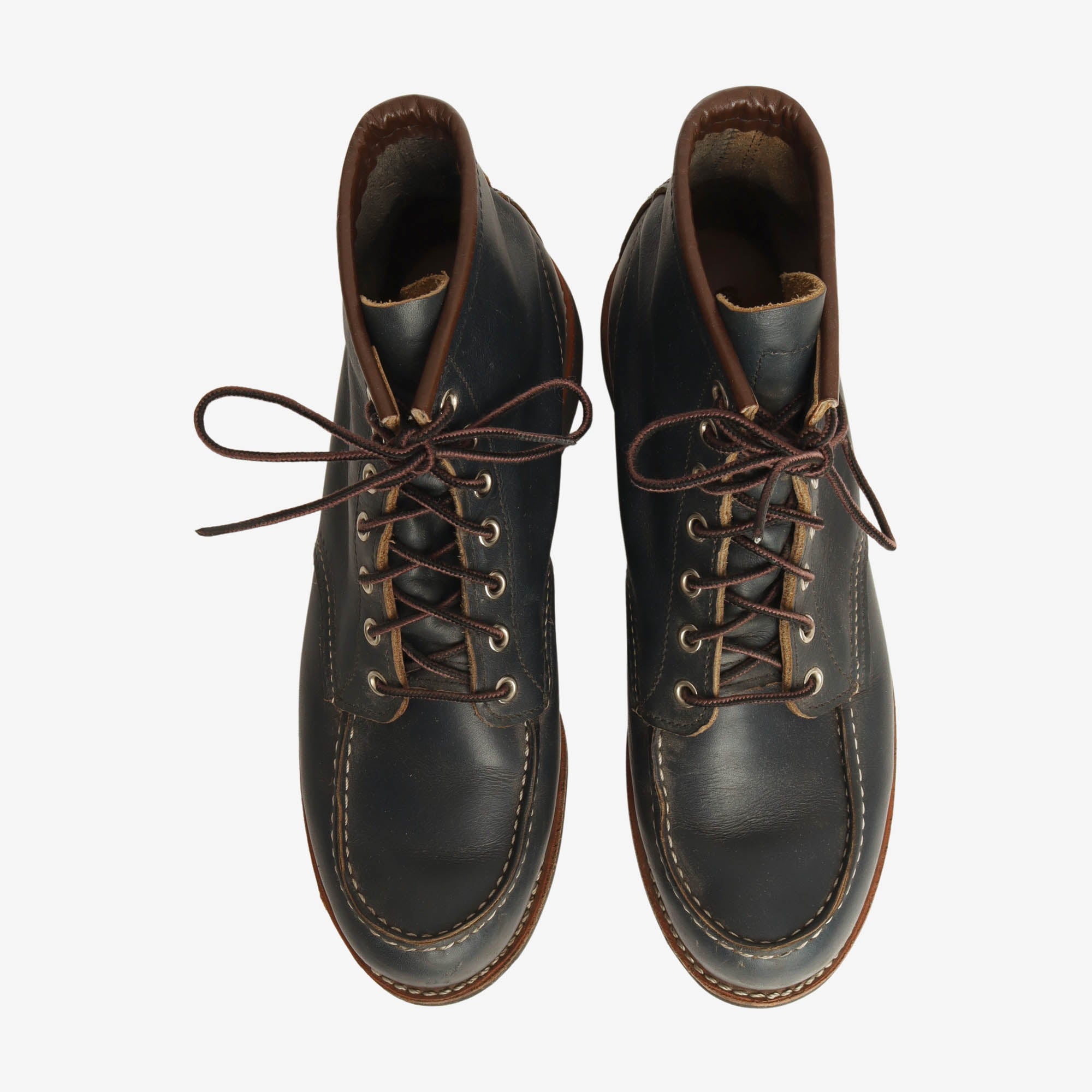 8882 Classic Moc Toe Boots