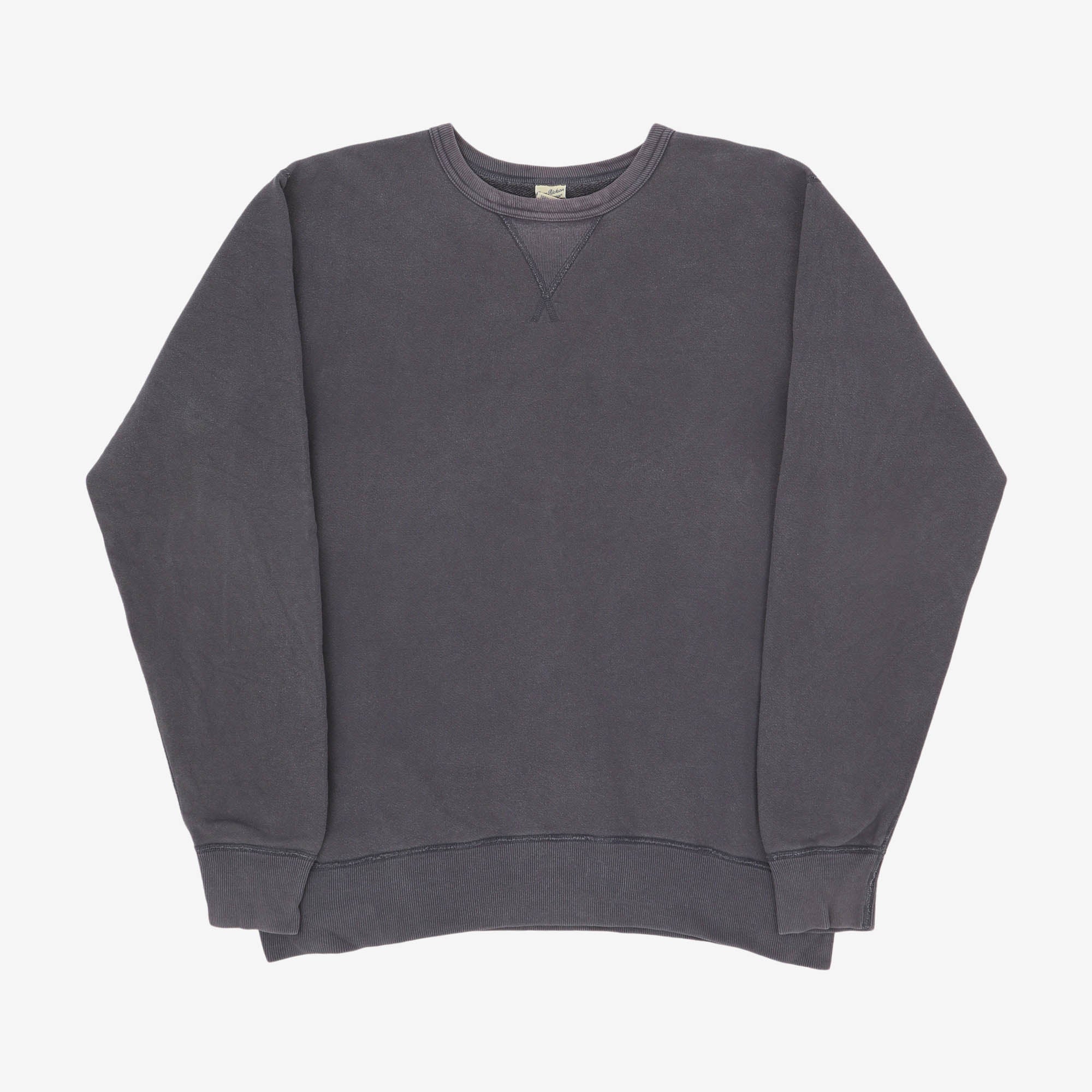 Single V Needle Sweatshirt