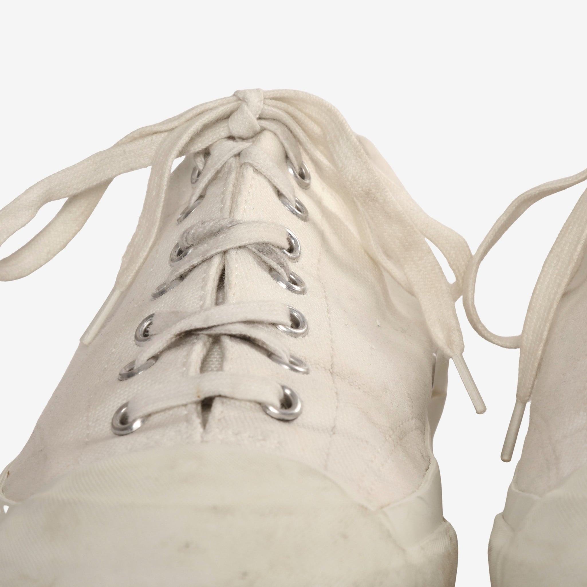 Gym Classic Canvas Sneakers