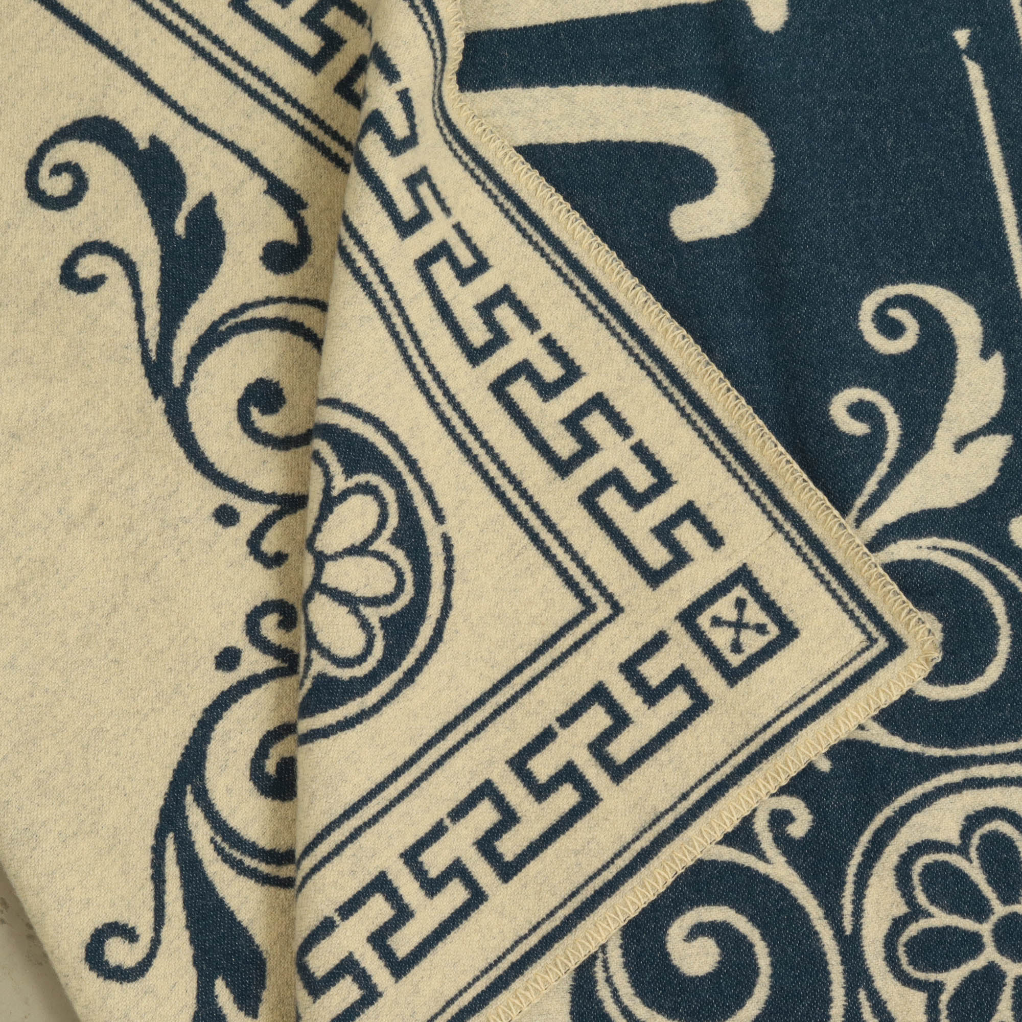 Logo Wool Blanket