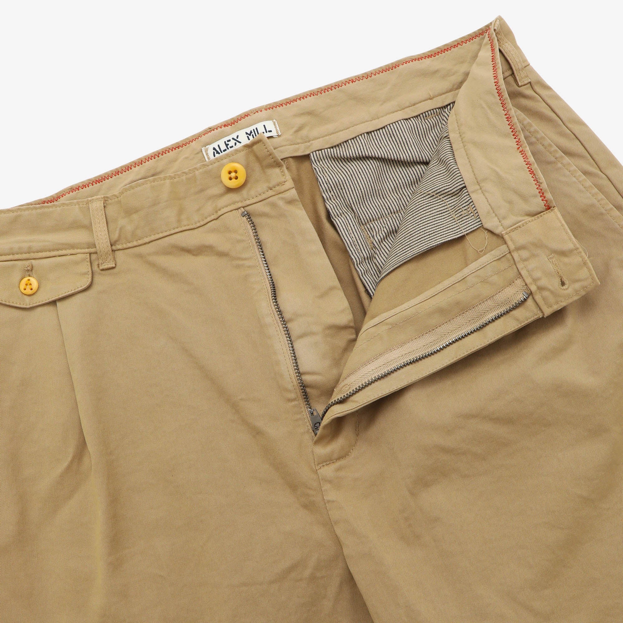 Pleated Shorts (32W)