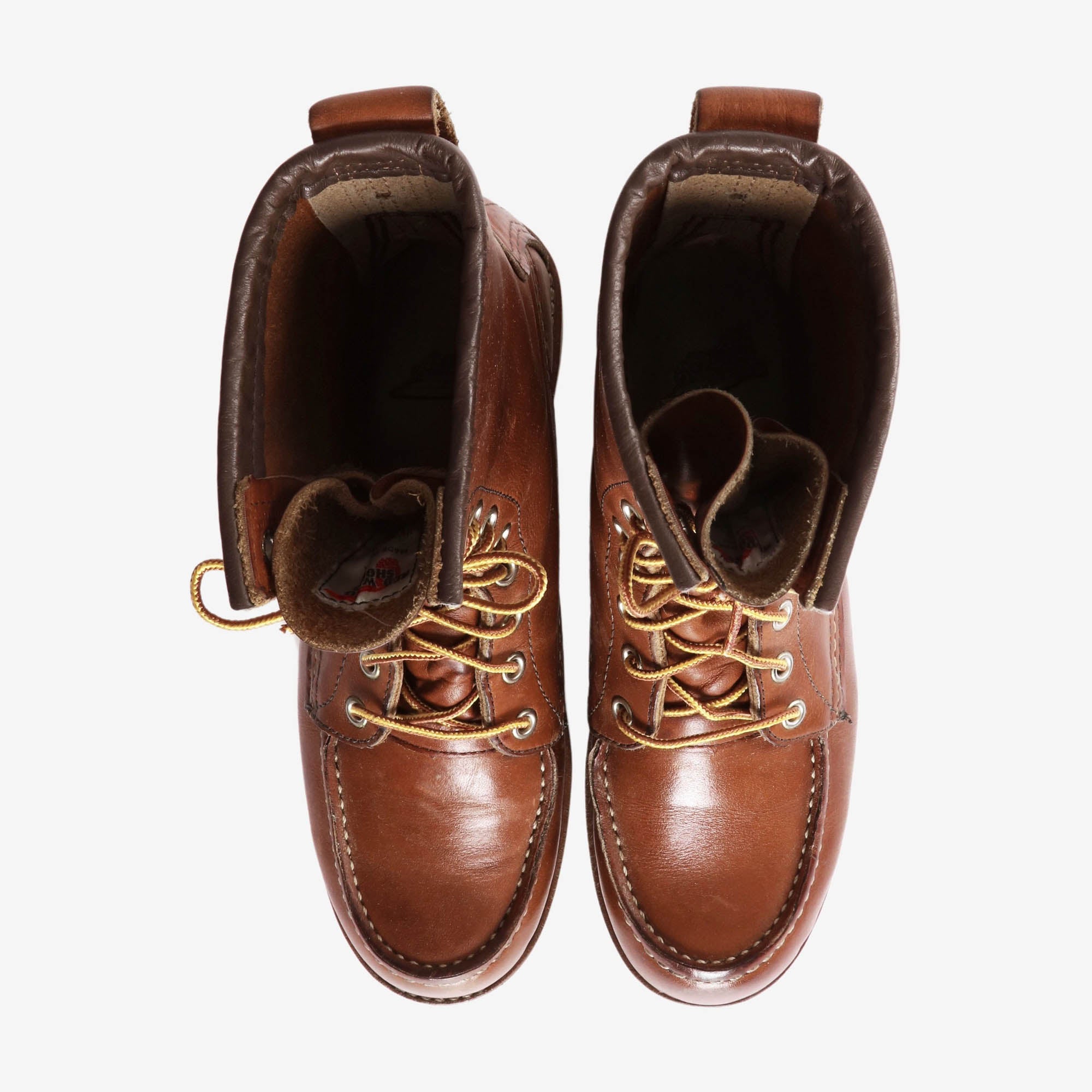 877 Classic Moc Toe Boots