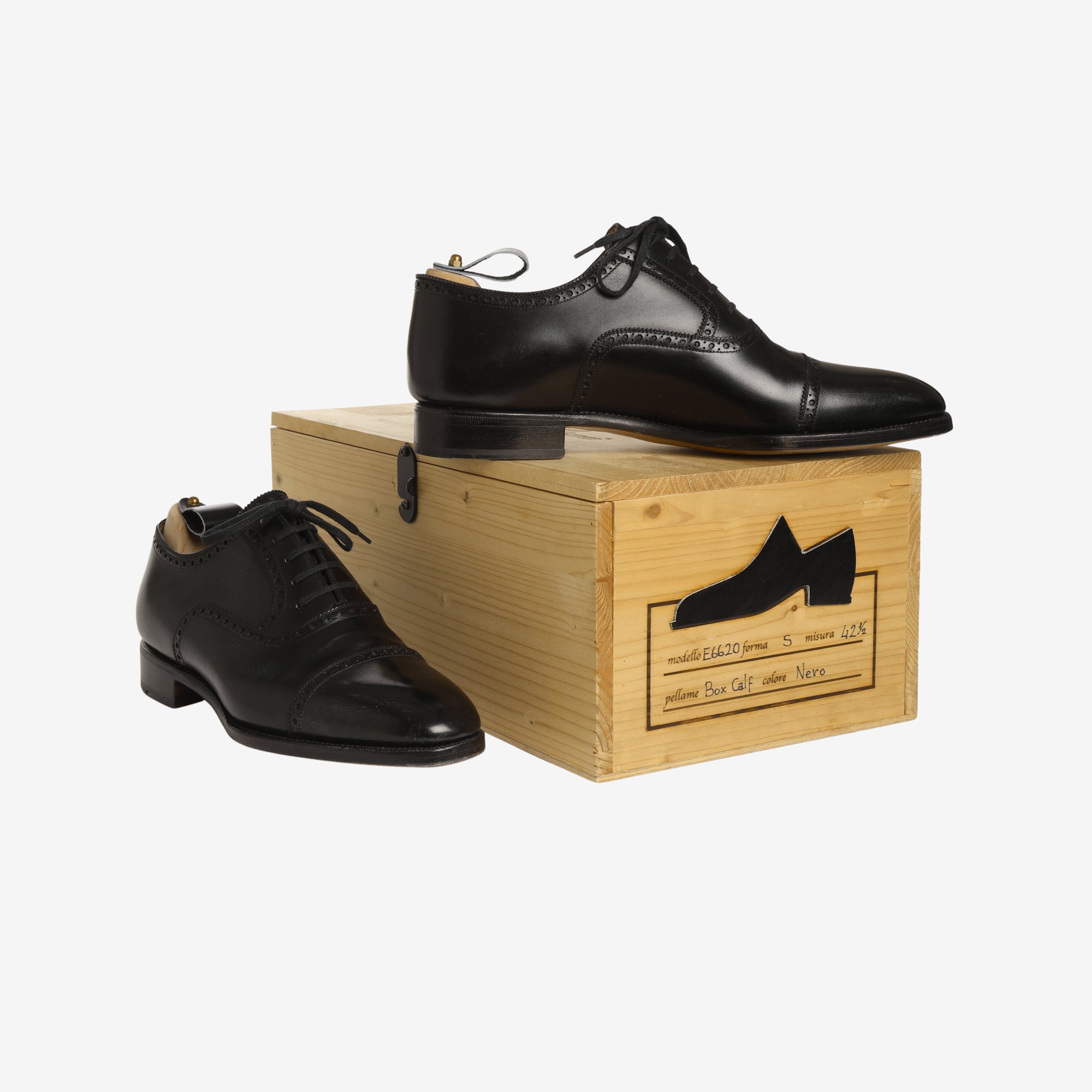 Five Eyelet Captoe Derbies