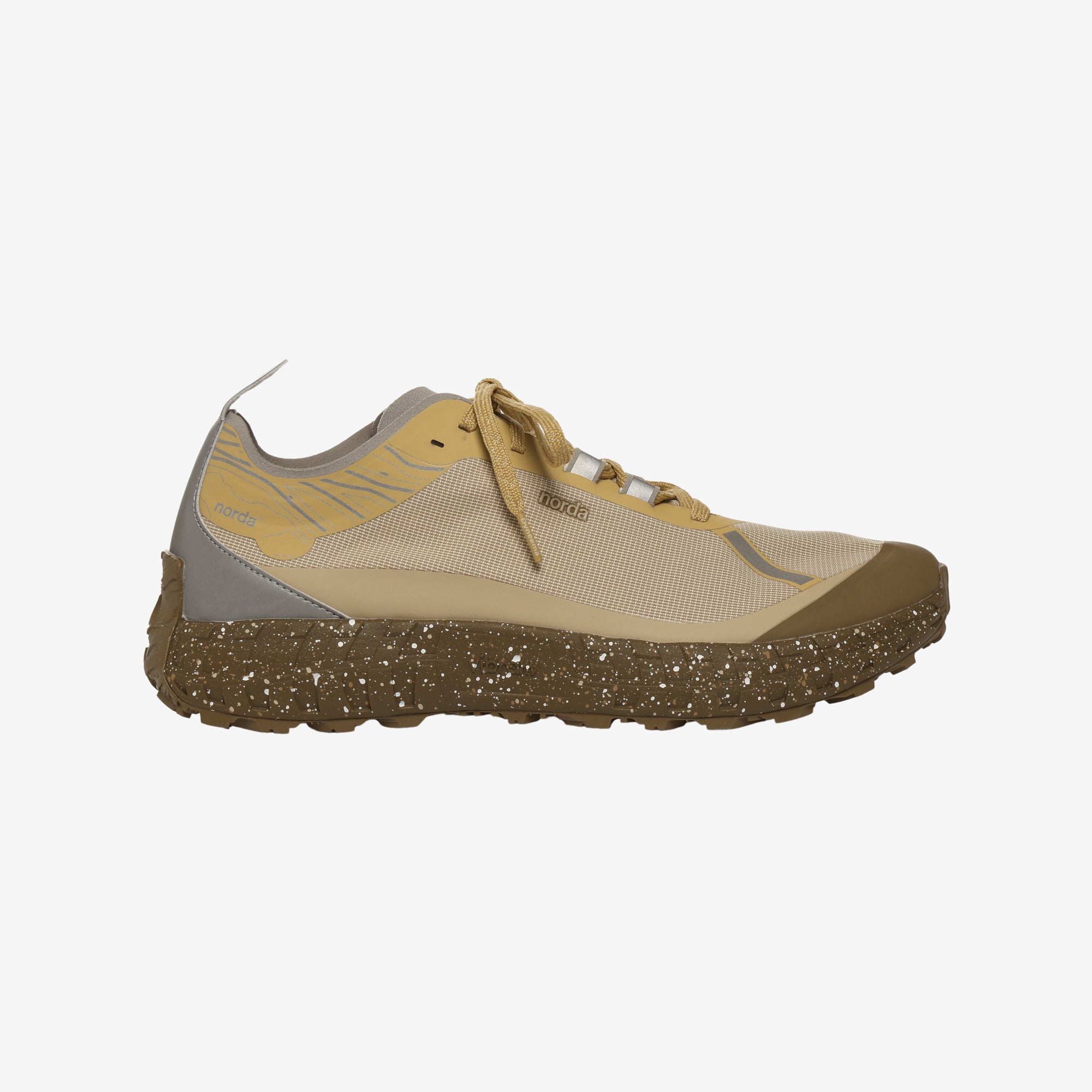 001 Trail Running Sneakers