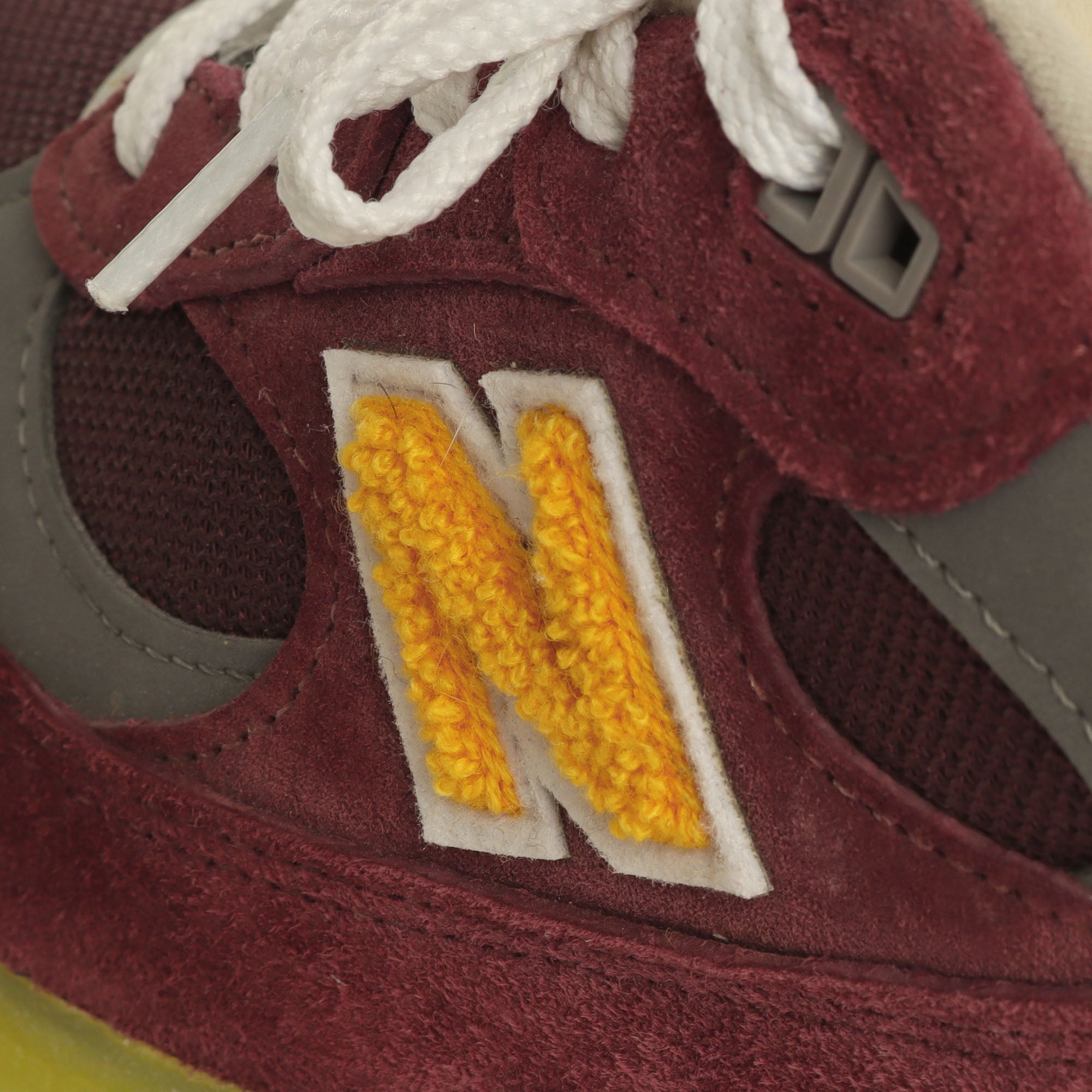 992 Sneakers (USA)