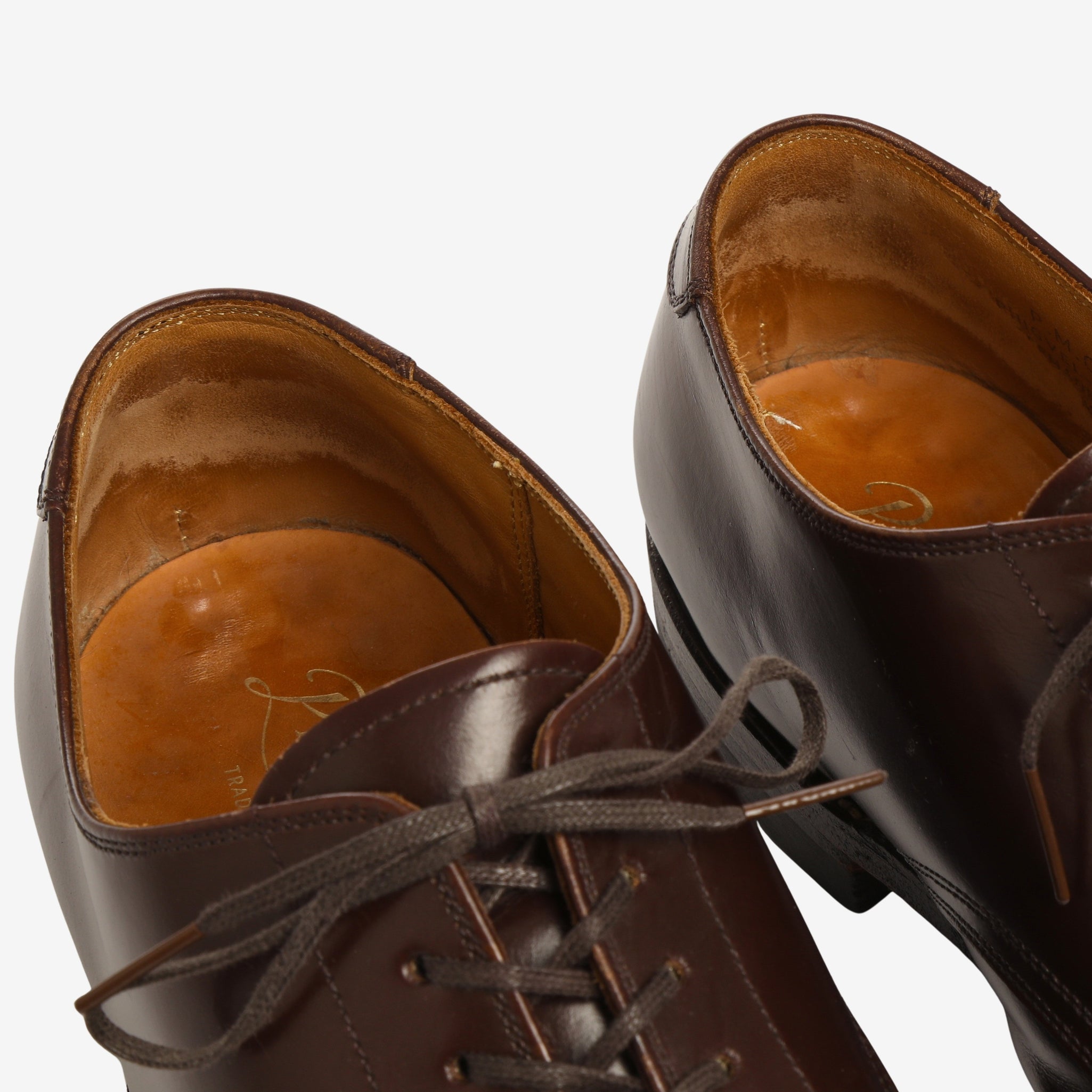 Service Shoes