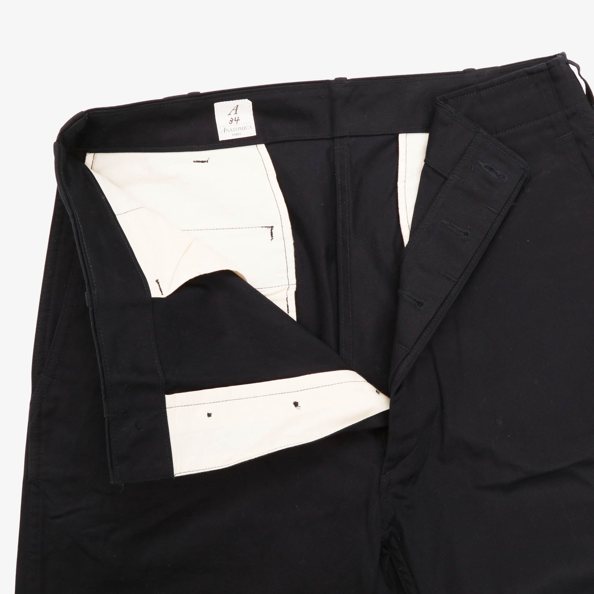 II Navy Chinos (32W X 30L)