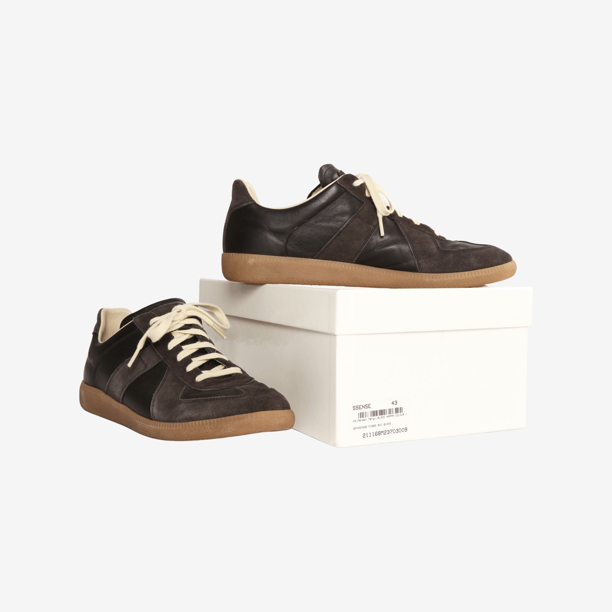 Classic Replica Sneaker