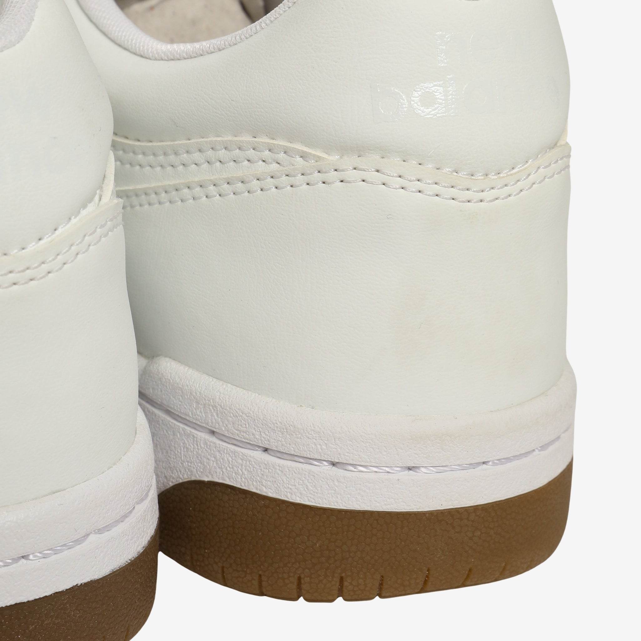 480 Sneakers