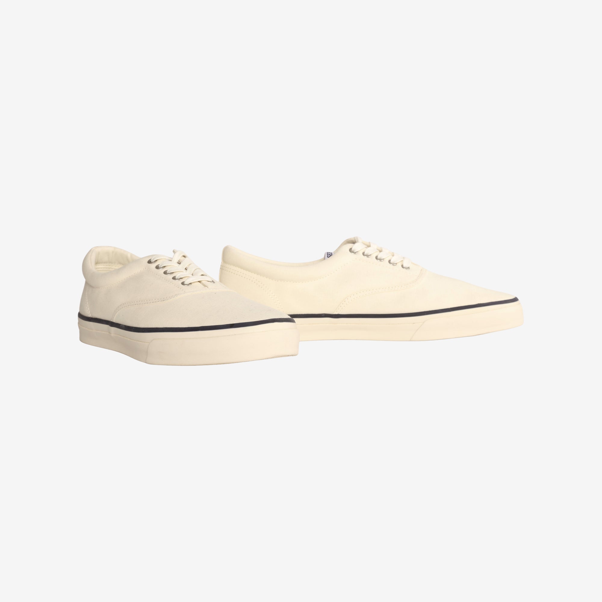 Hurricane Deck Canvas Trainer