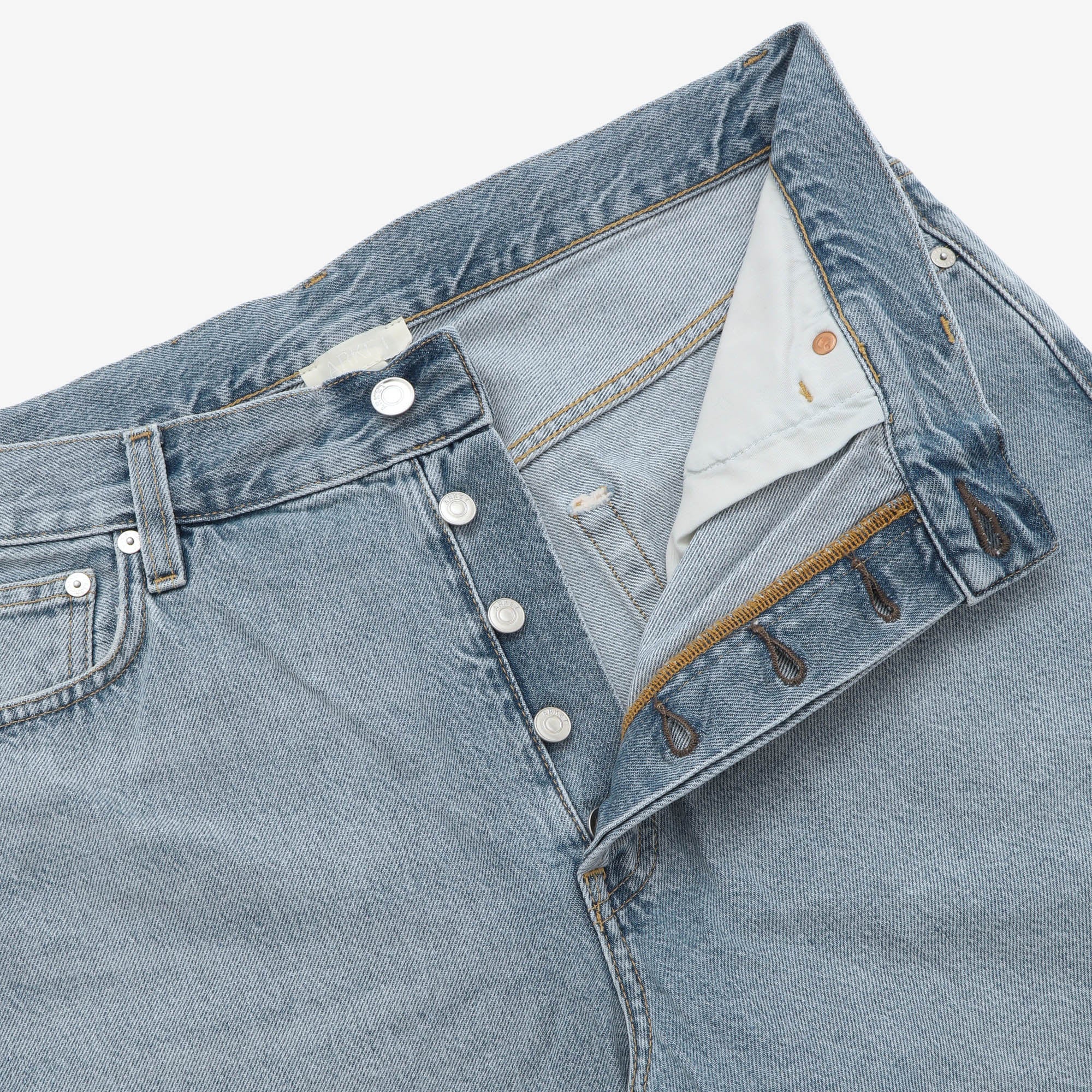 Relaxed Denim Shorts (34W)