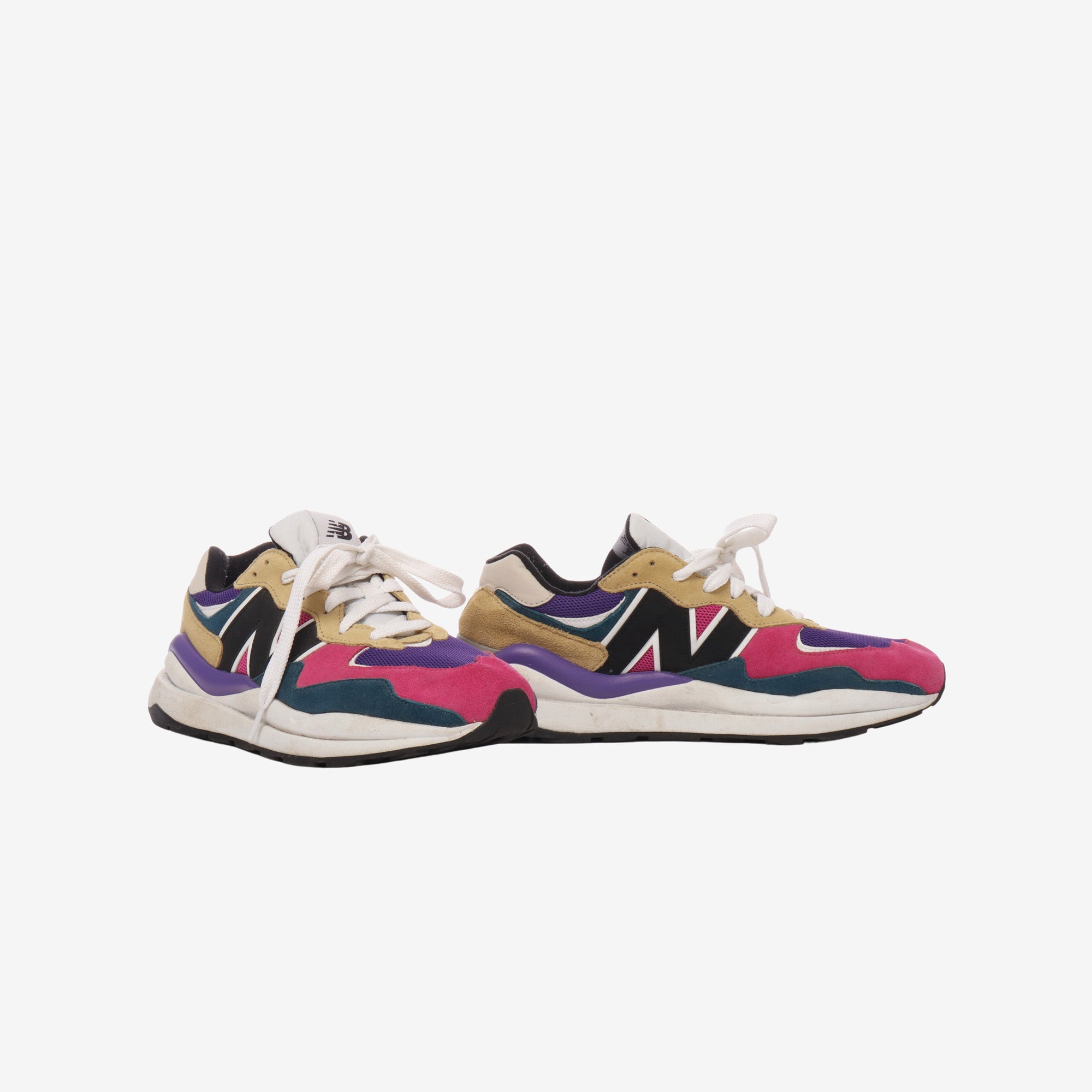 M5740GB Sneakers