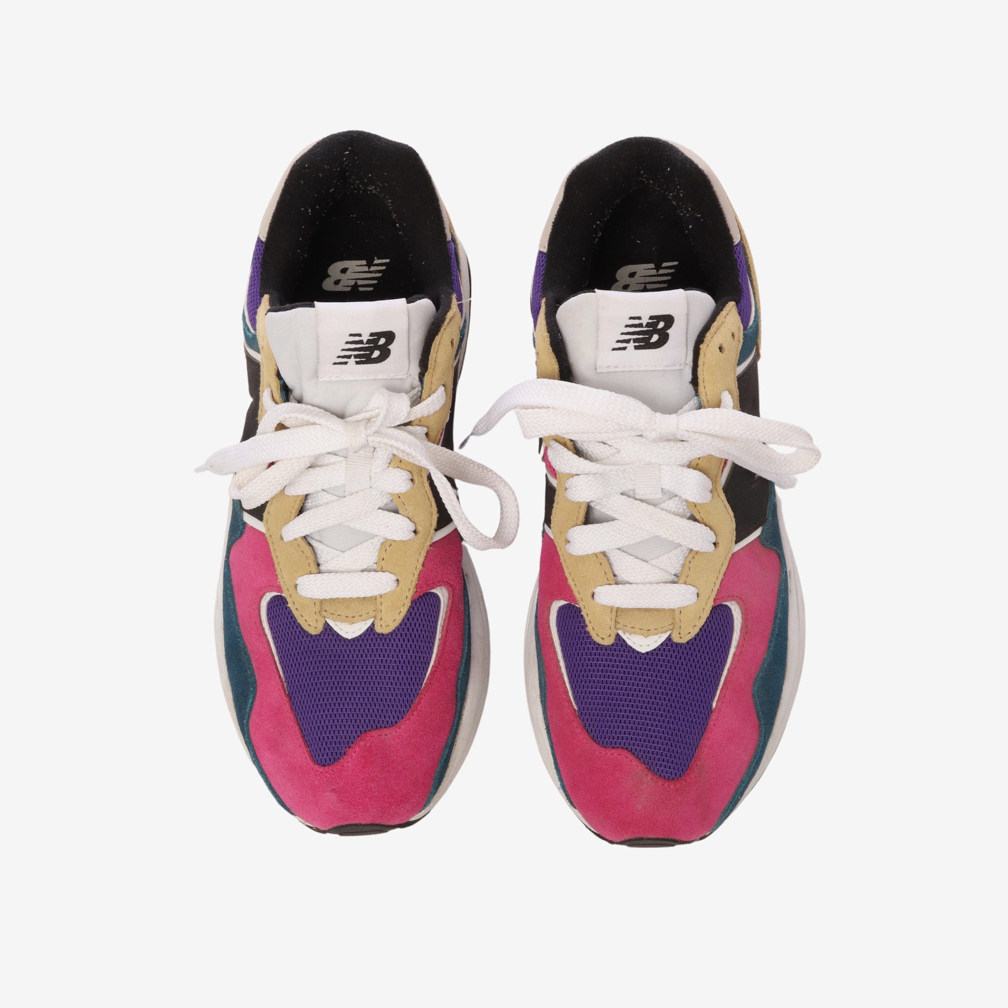 M5740GB Sneakers