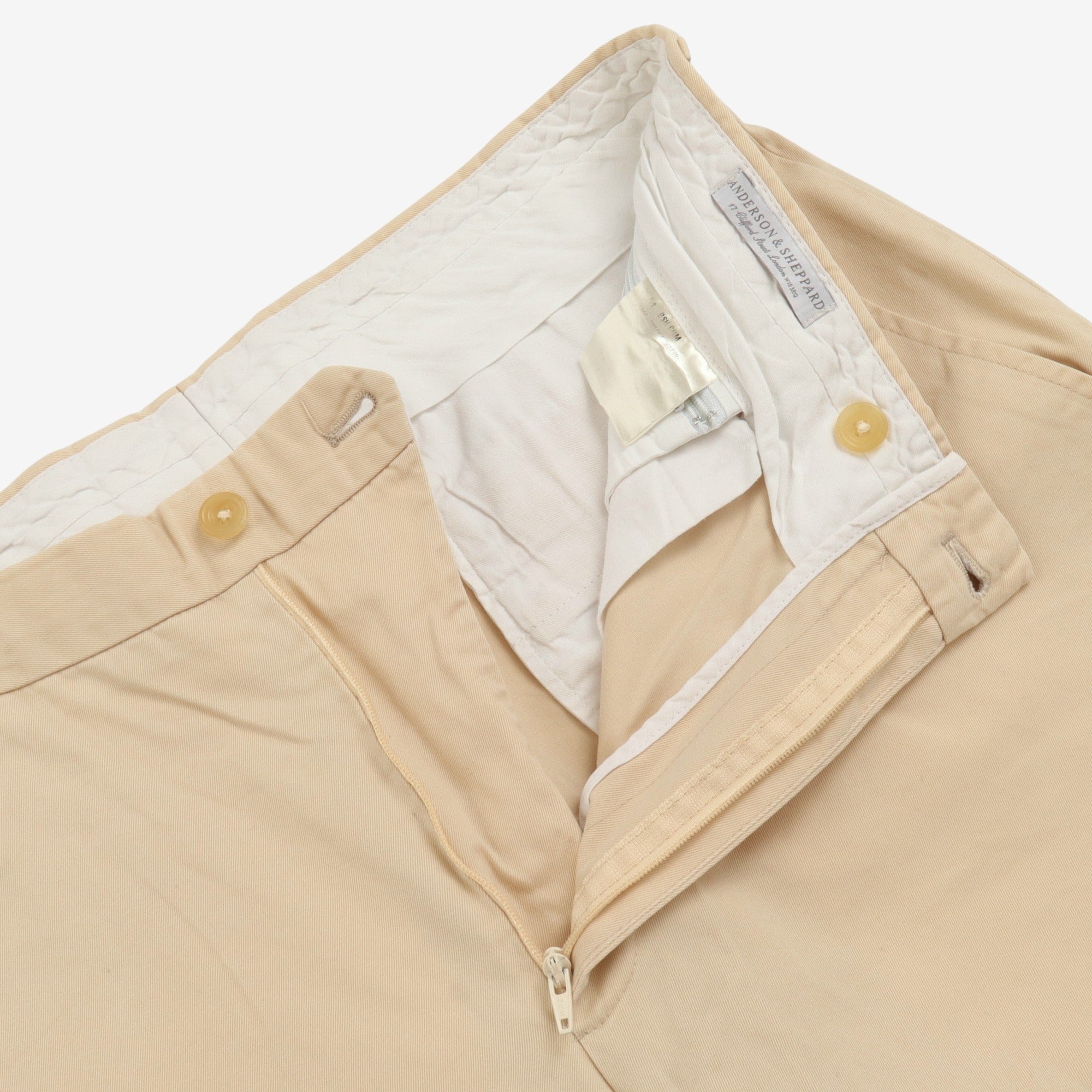Chino Shorts (32W)