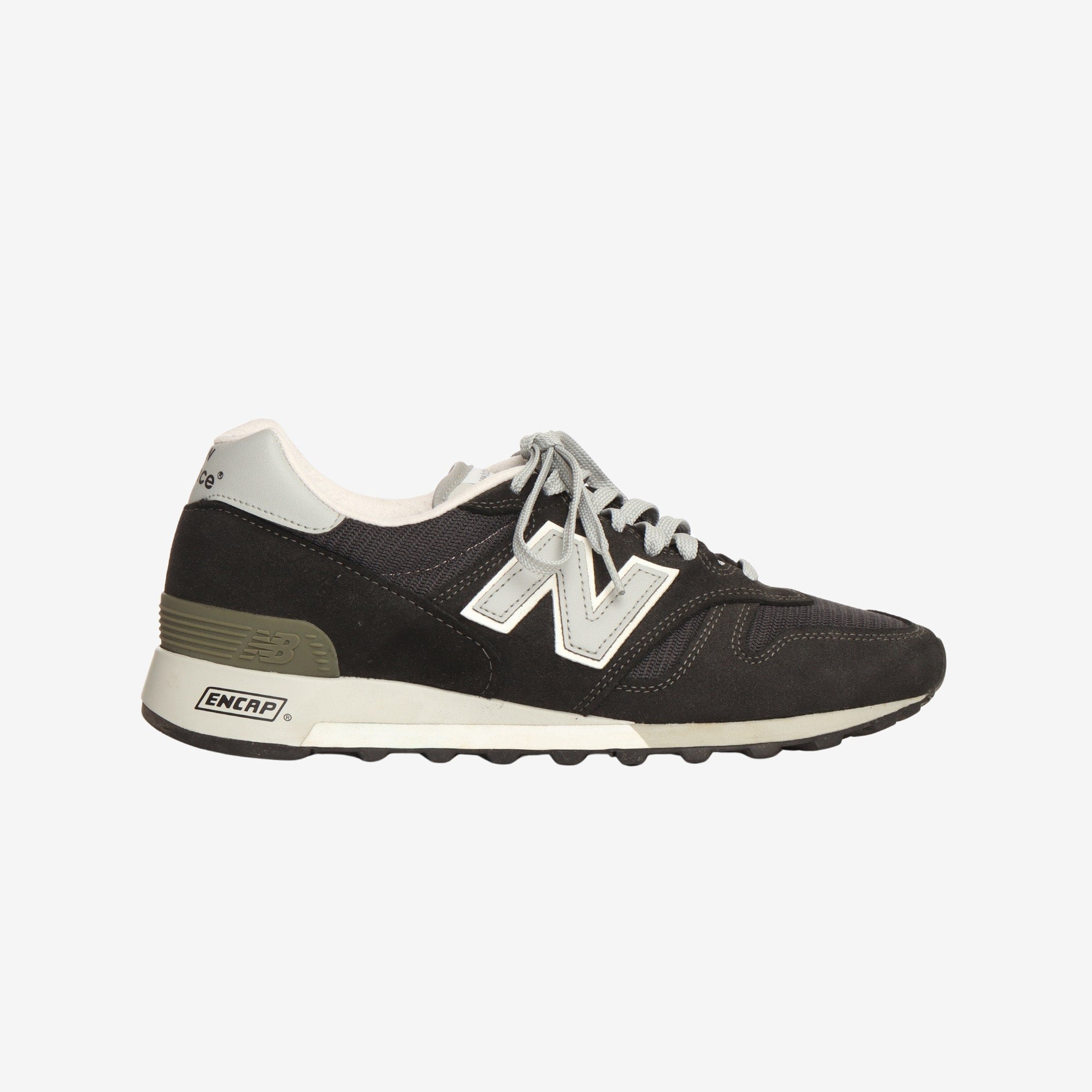 Classic M1300 Sneakers
