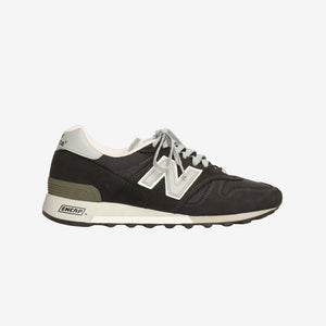 Classic M1300 Sneakers