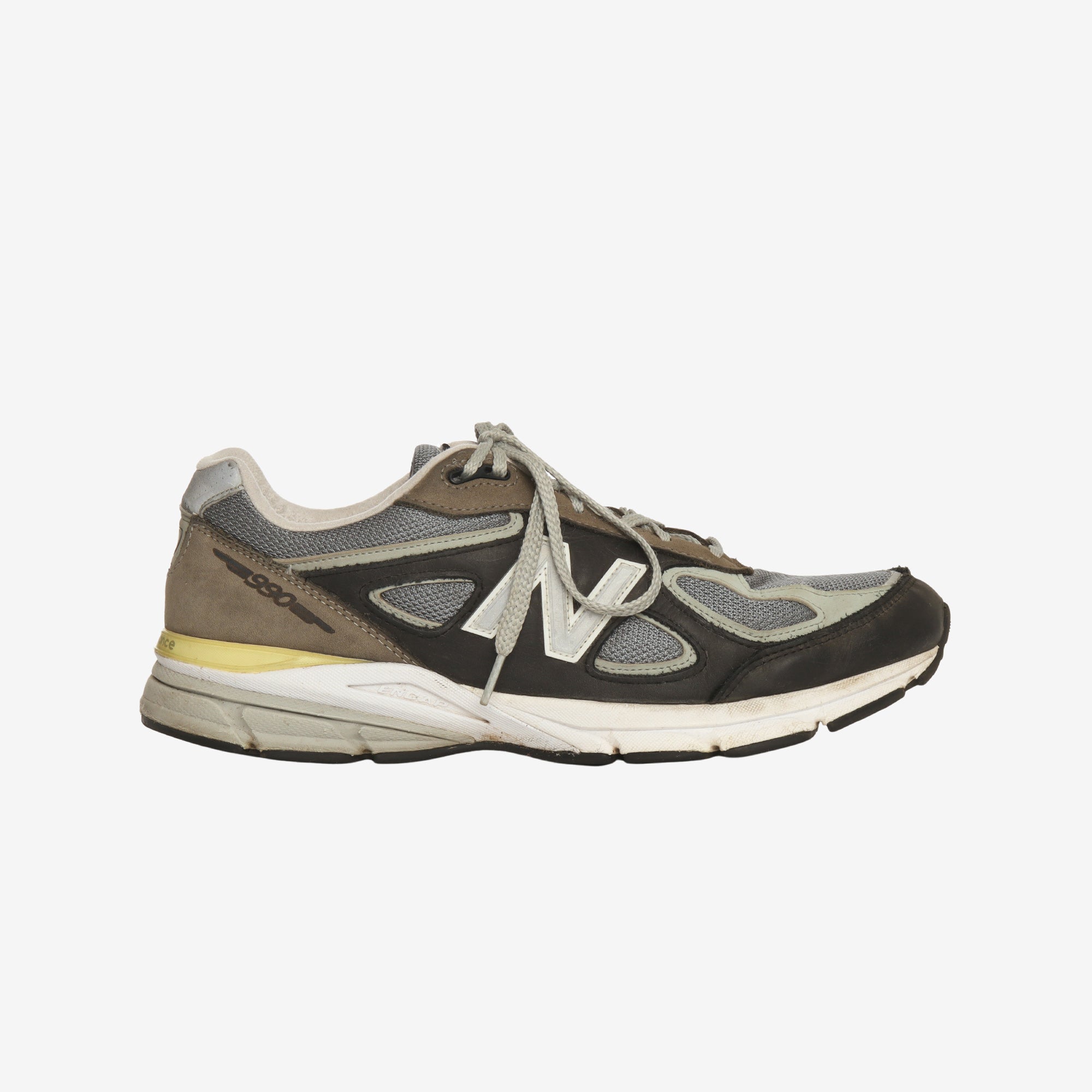 M990V4 Sneaker