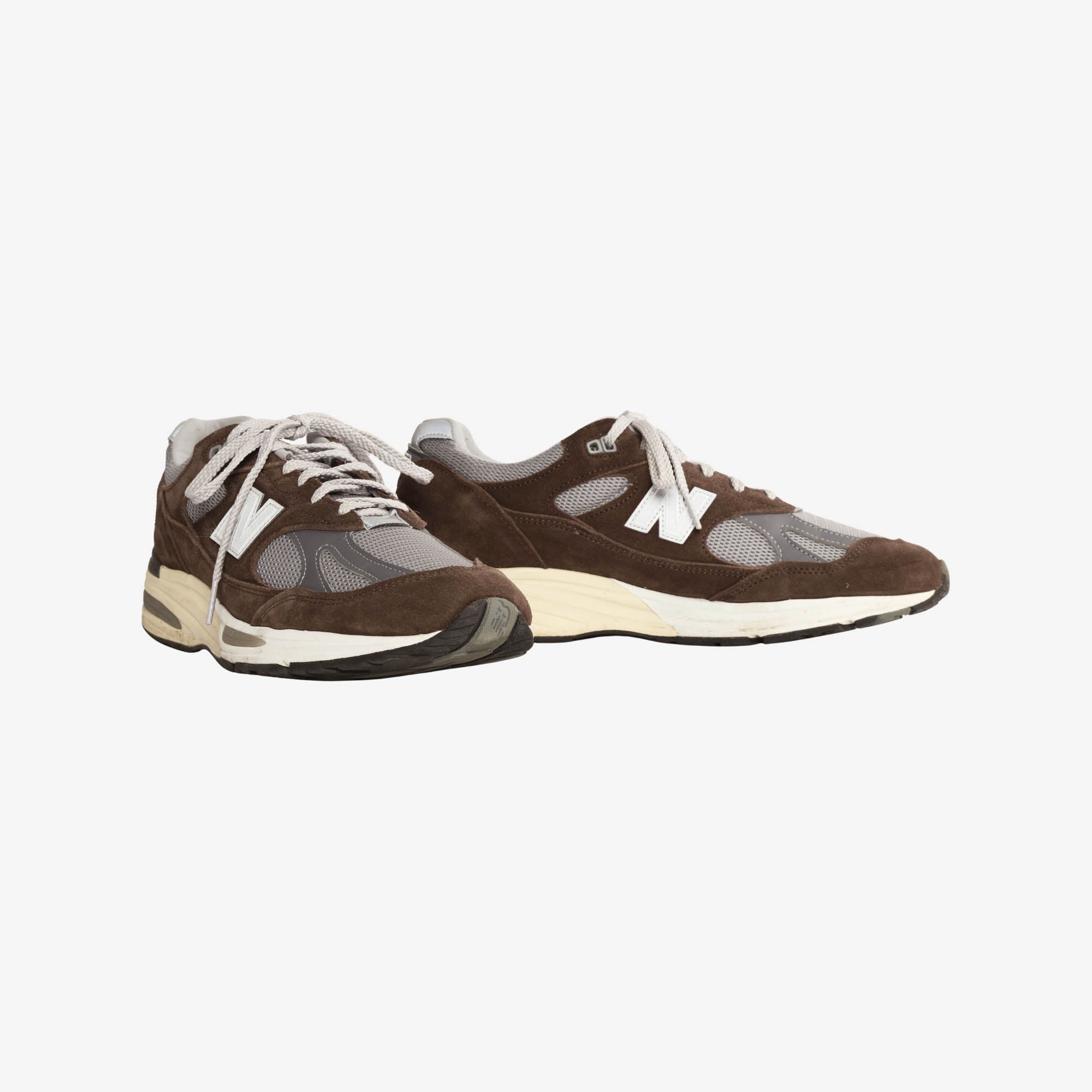 991v2 Sneakers (Made in UK)