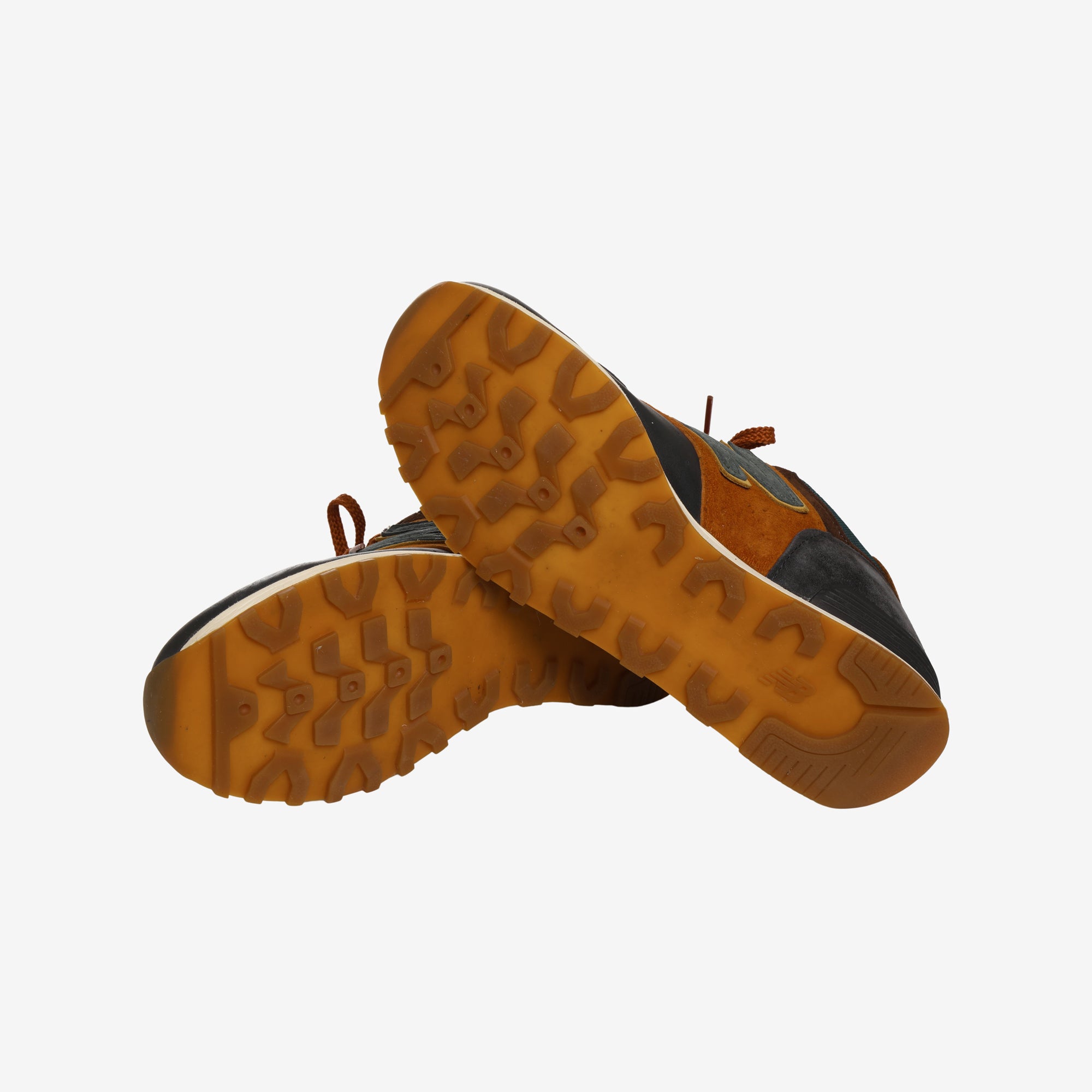 576 Sneakers (England)