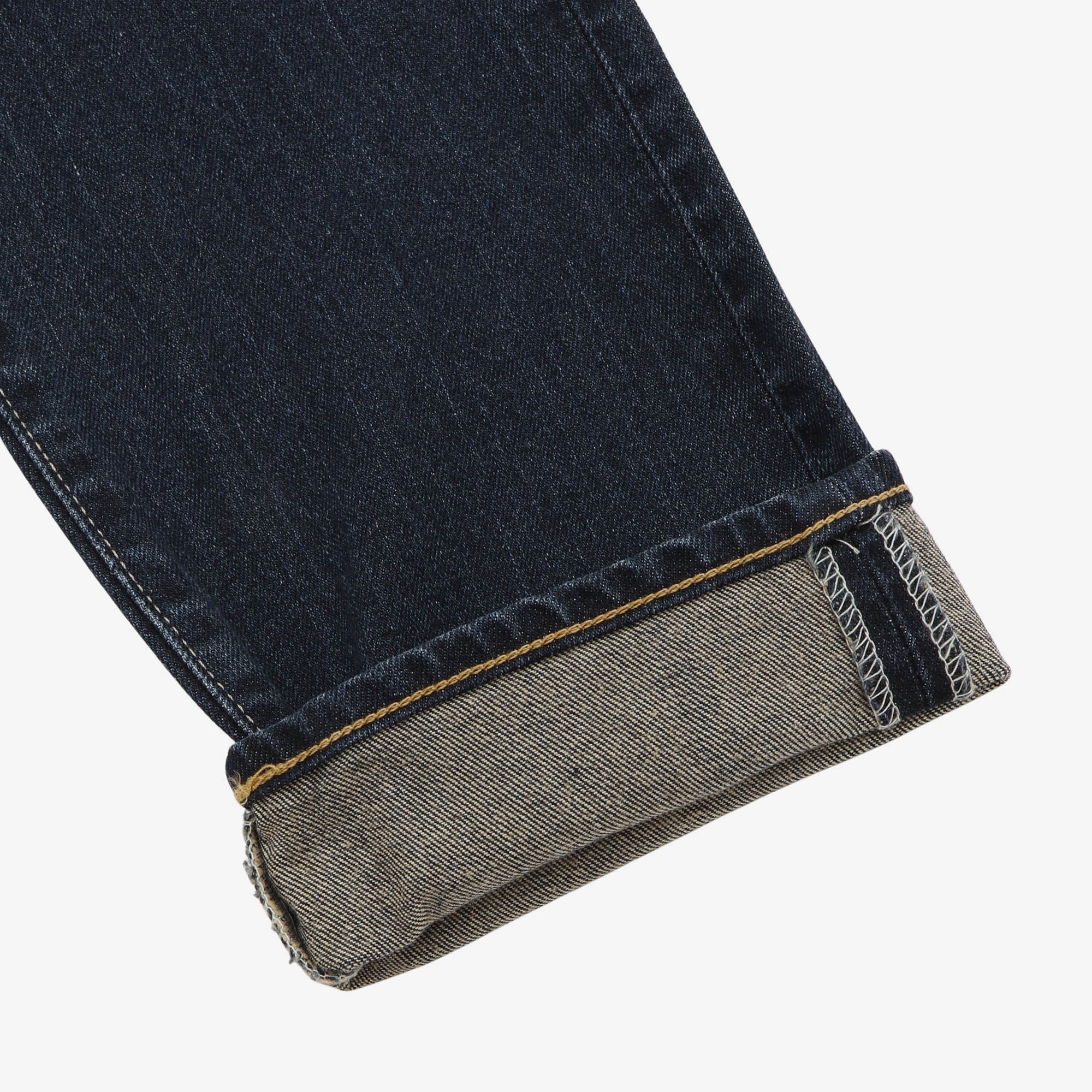 EEU33 Regular Tapered Jeans (34W X 34.5L)