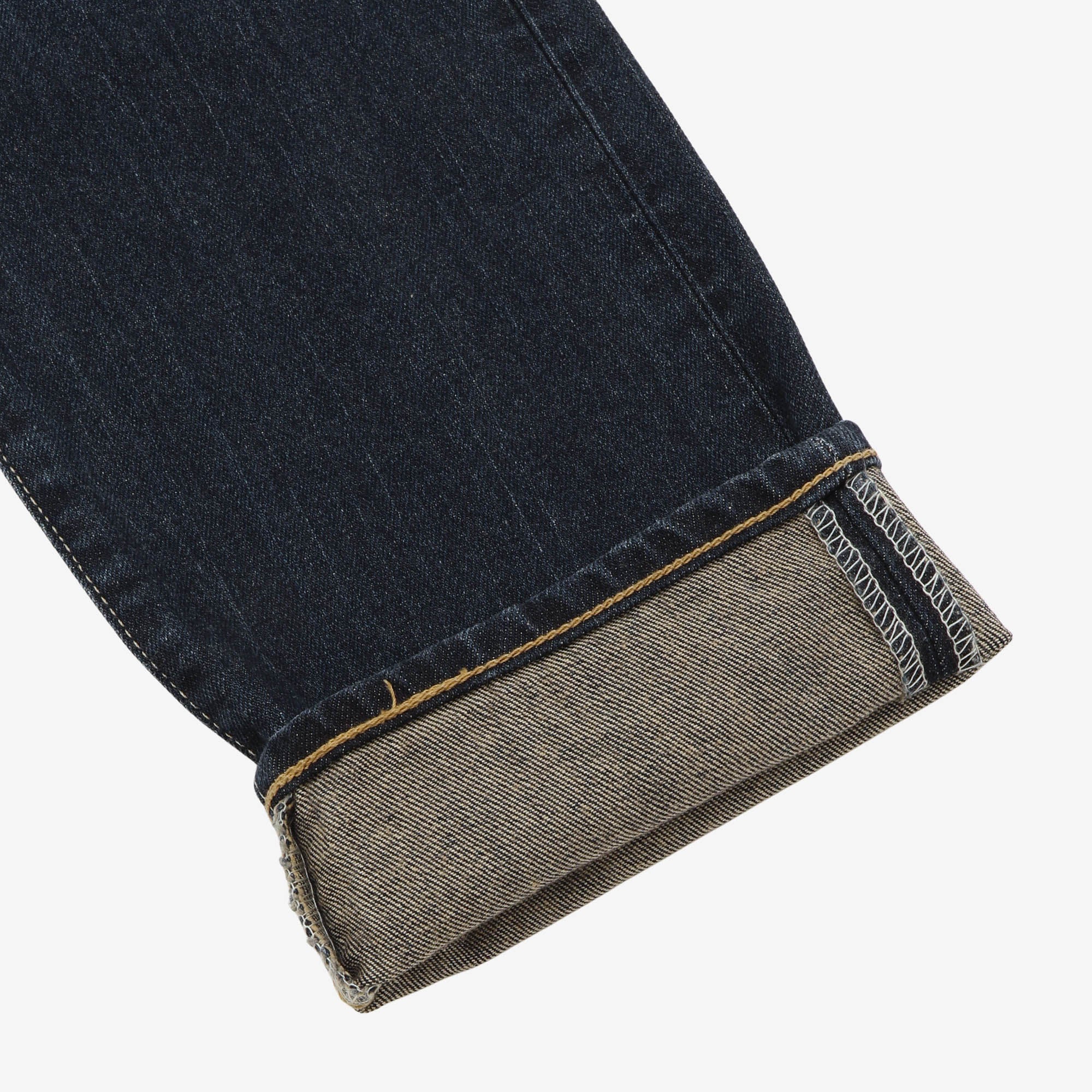 EEU33 Regular Tapered Jeans (32W X 31L)