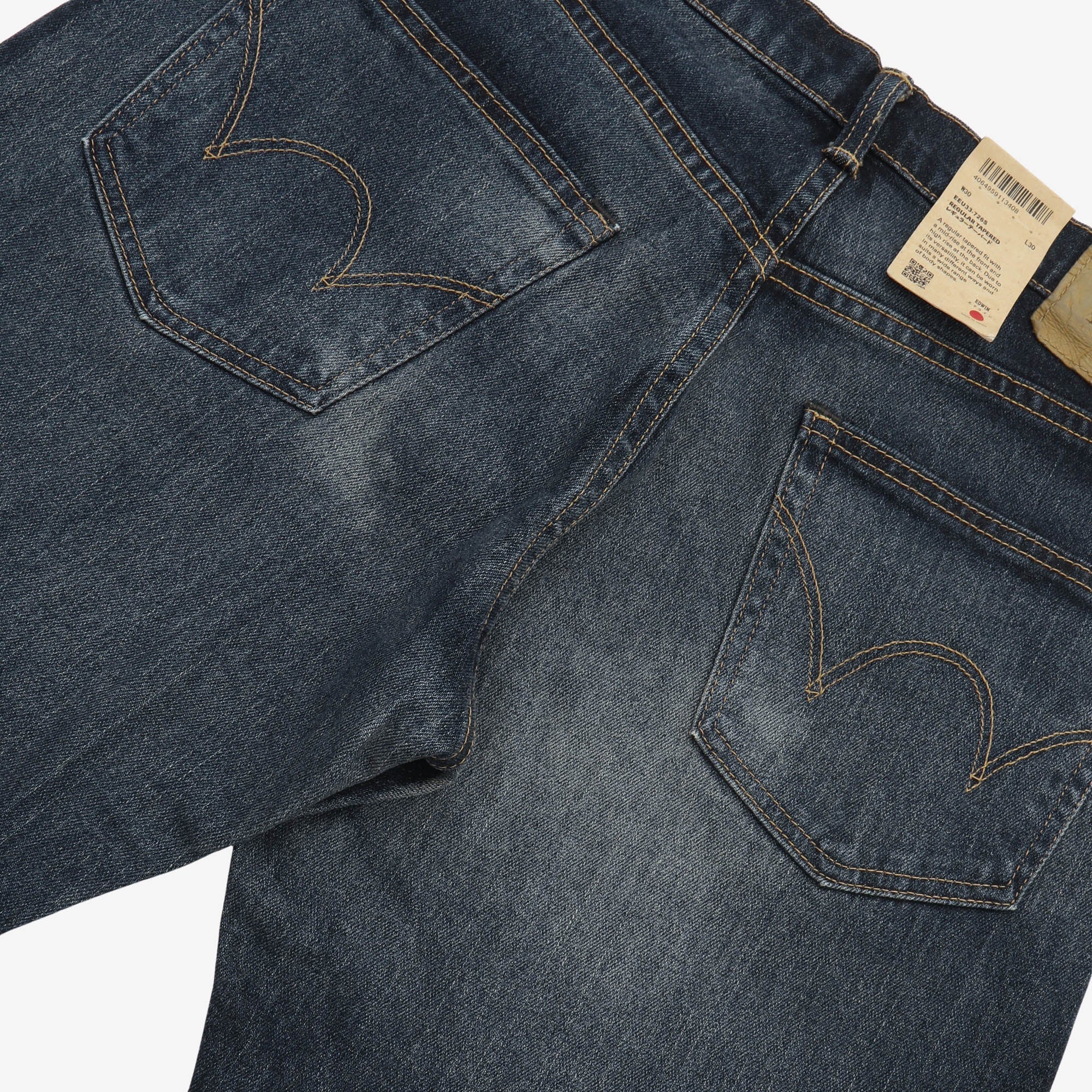 EEU33 Regular Tapered Jeans (32W X 31L)