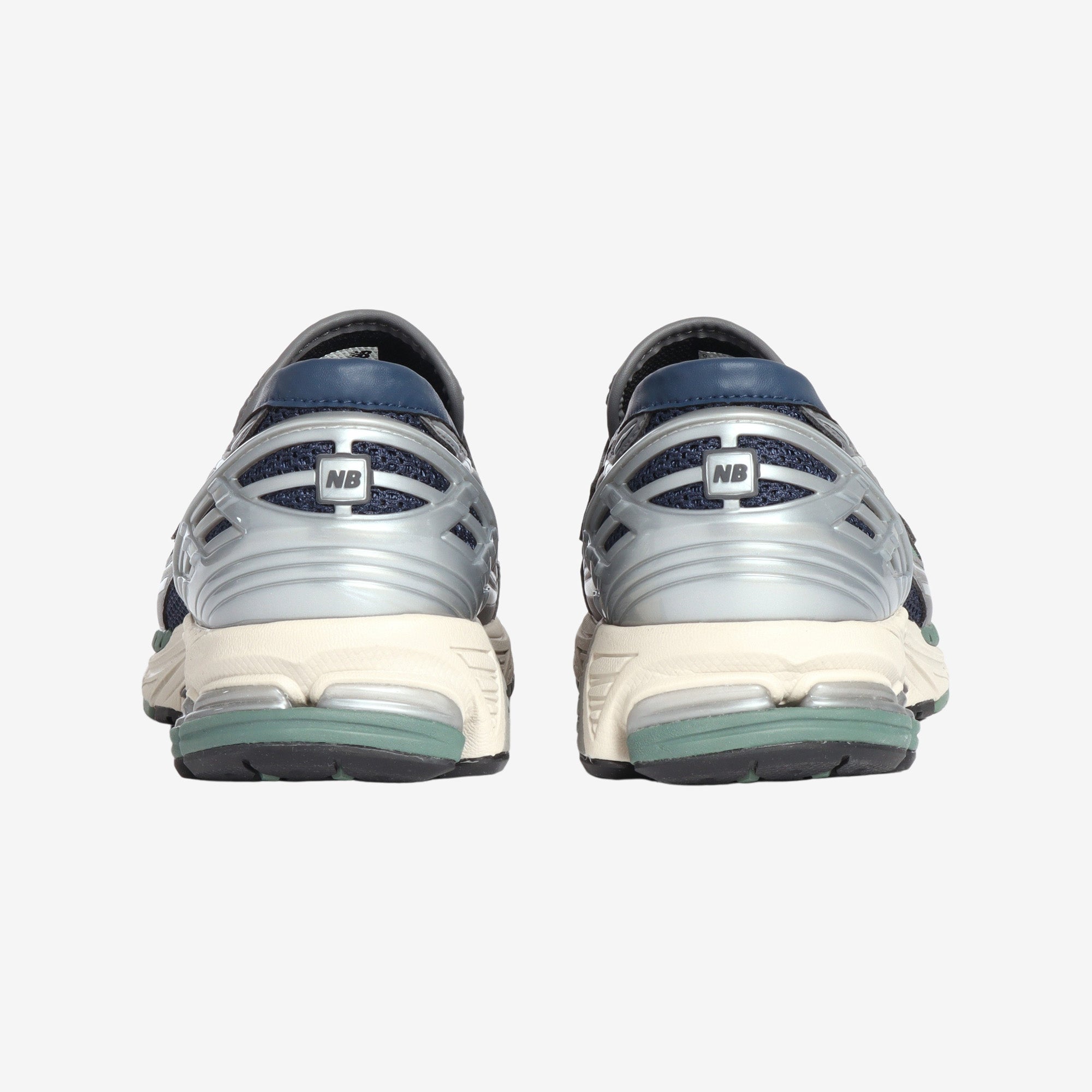 1906L Sneakers