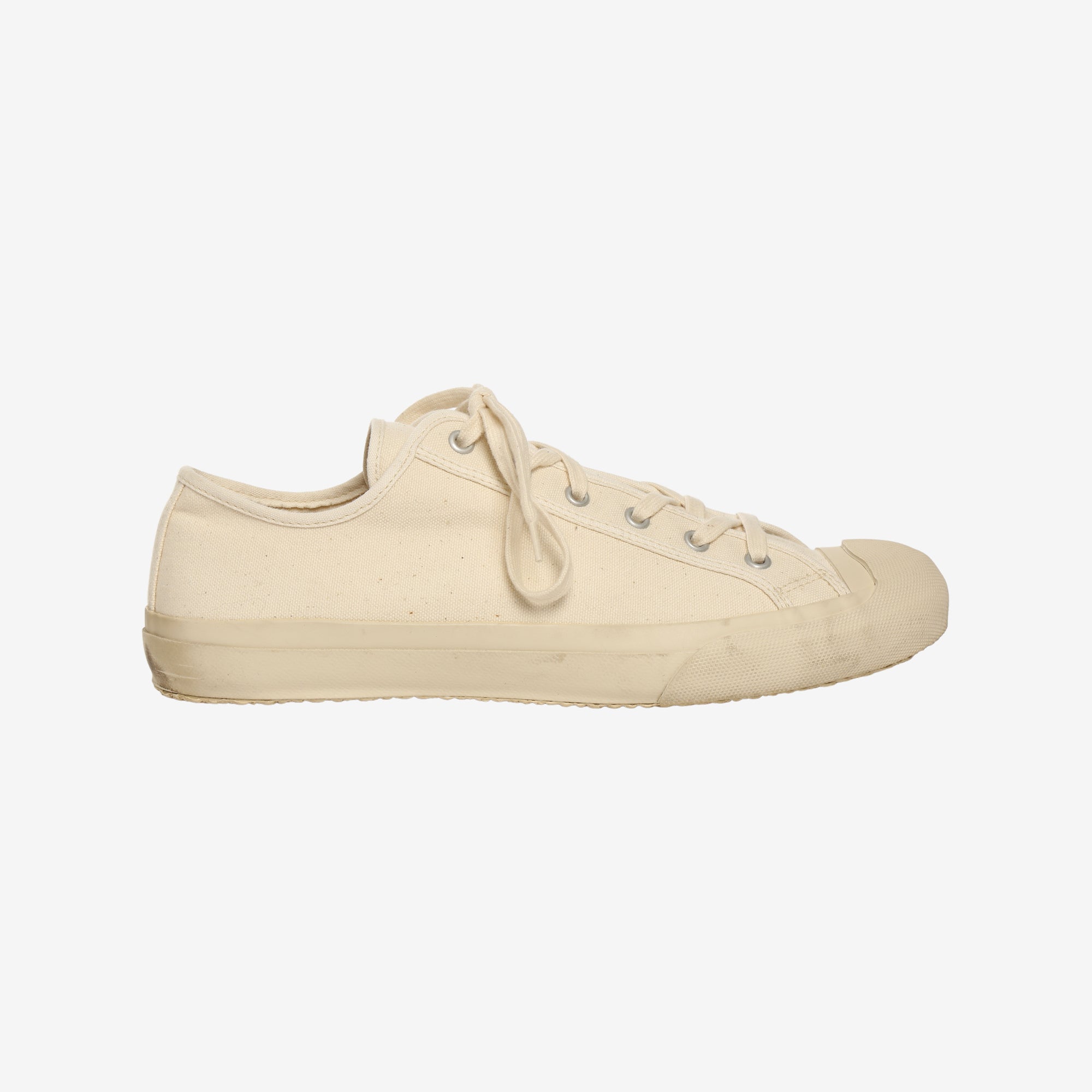 Court Canvas Sneaker